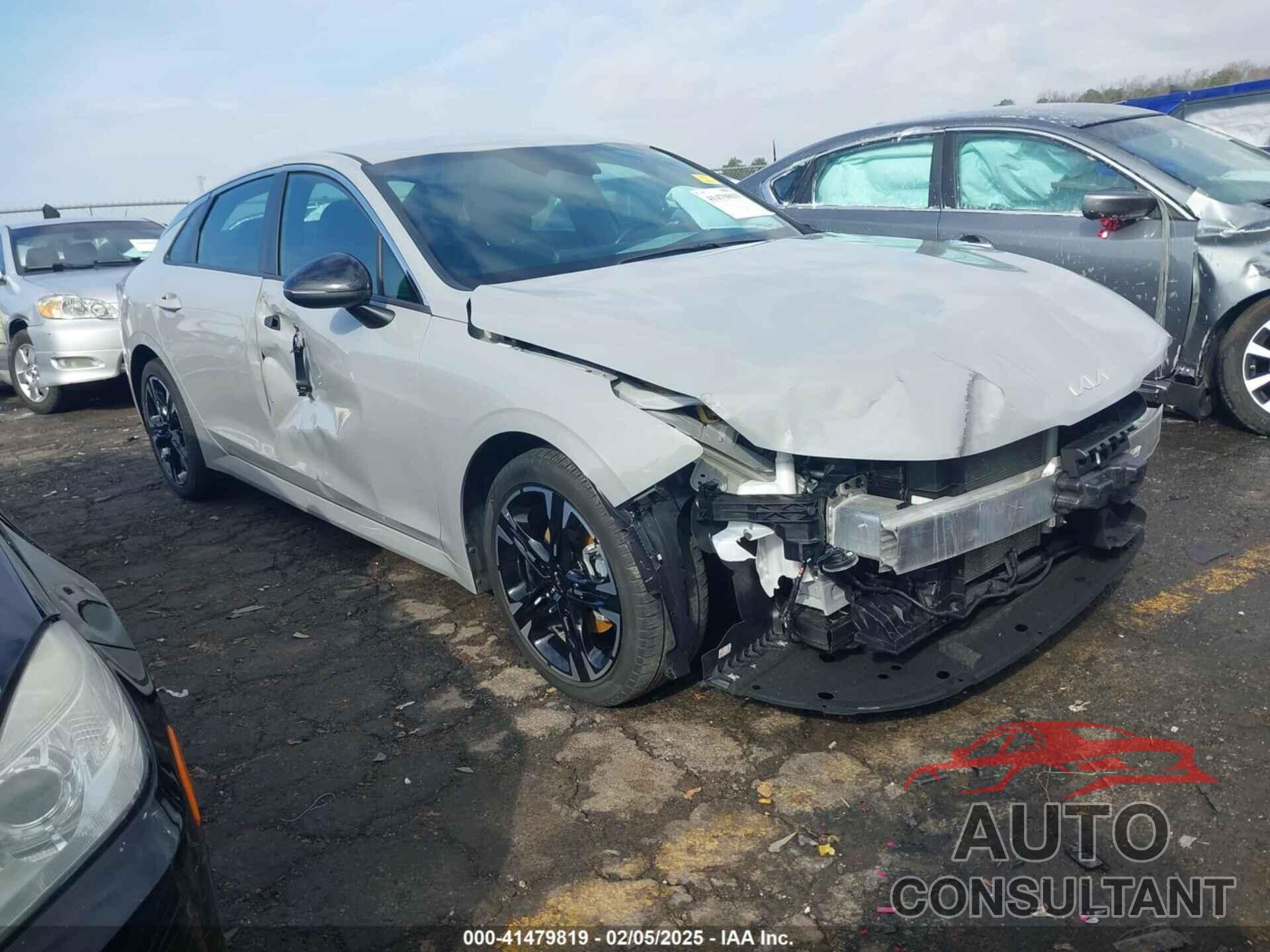 KIA K5 2022 - 5XXG64J23NG093008