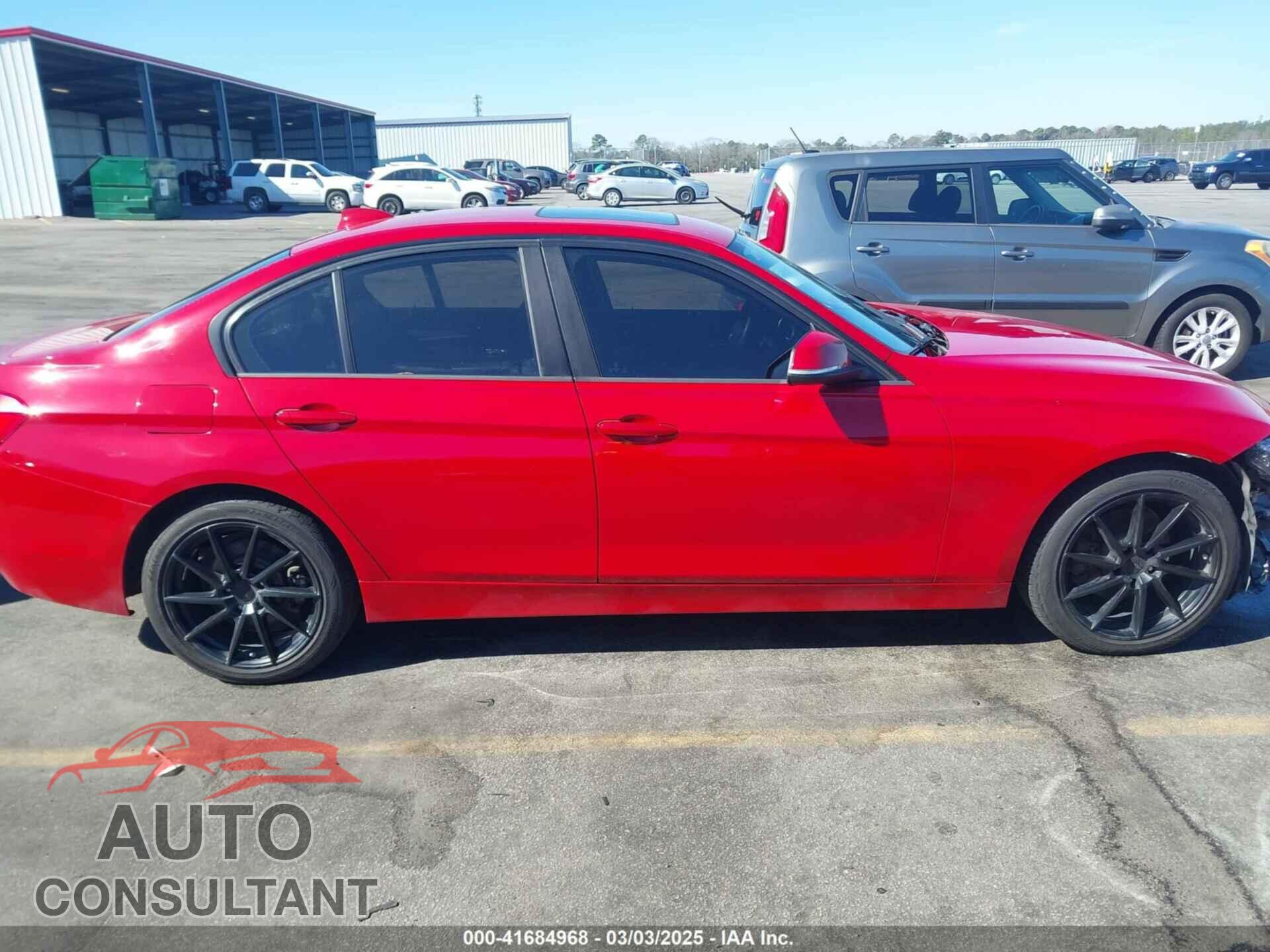 BMW 320I 2016 - WBA8E5G50GNU20841