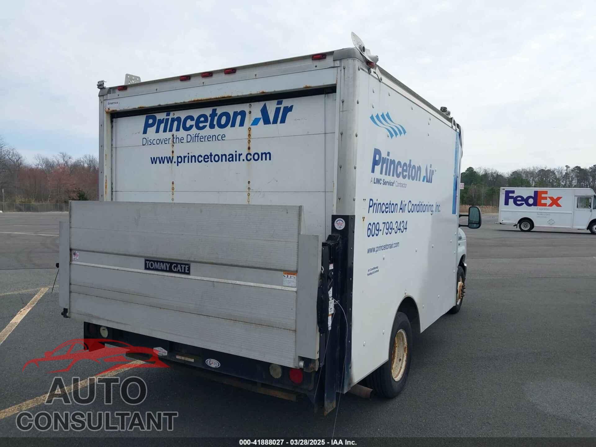 FORD E-350 CUTAWAY 2011 - 1FDWE3FL1BDB12103