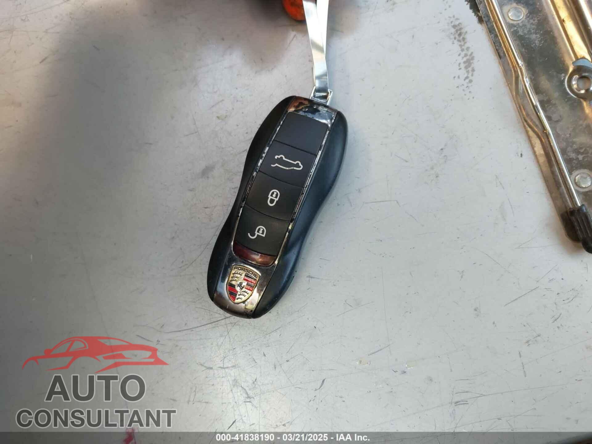 PORSCHE CAYENNE 2016 - WP1AB2A24GLA92778