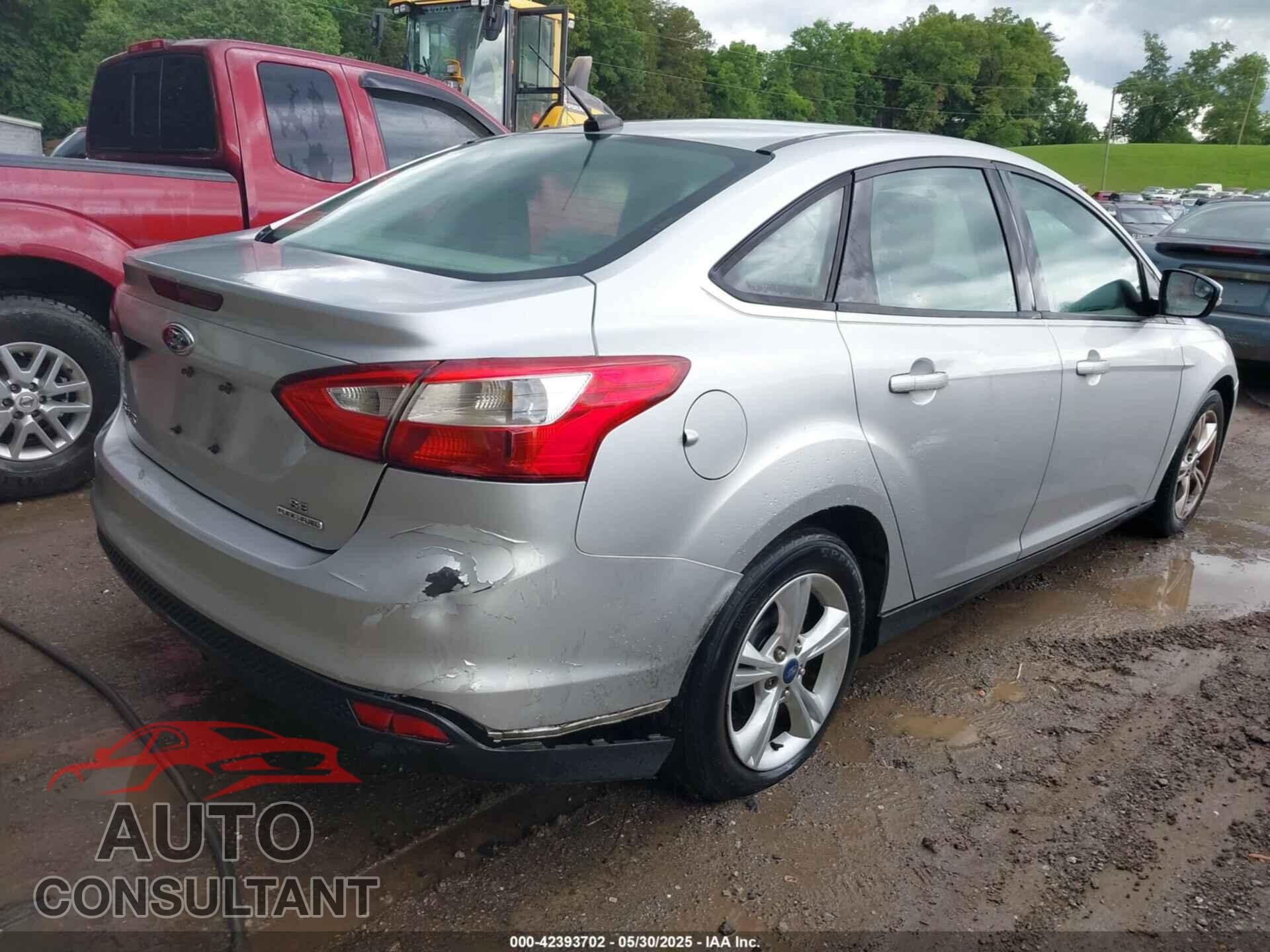 FORD FOCUS 2014 - 1FADP3F29EL243714