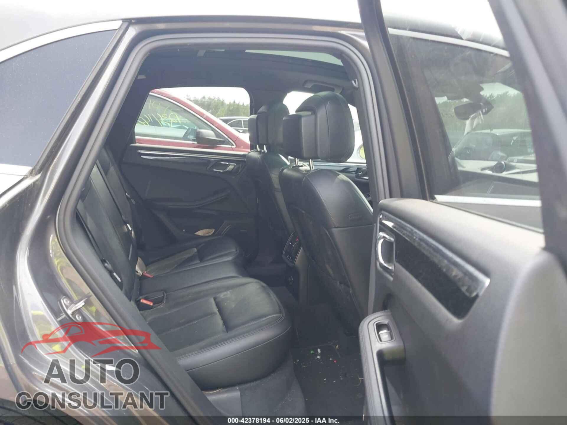 PORSCHE MACAN 2015 - WP1AB2A52FLB41503