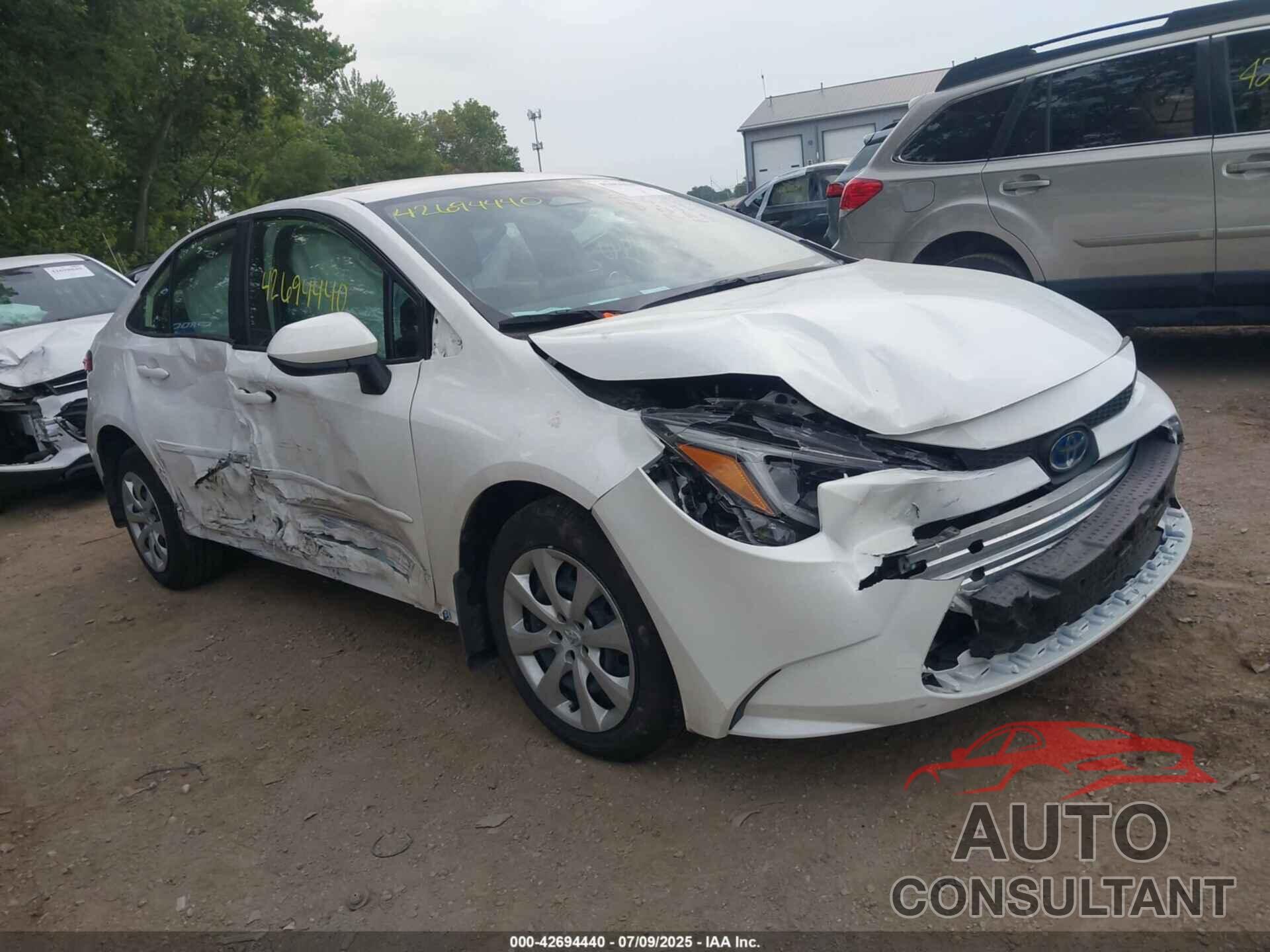 TOYOTA COROLLA 2024 - JTDBCMFE7R3065630