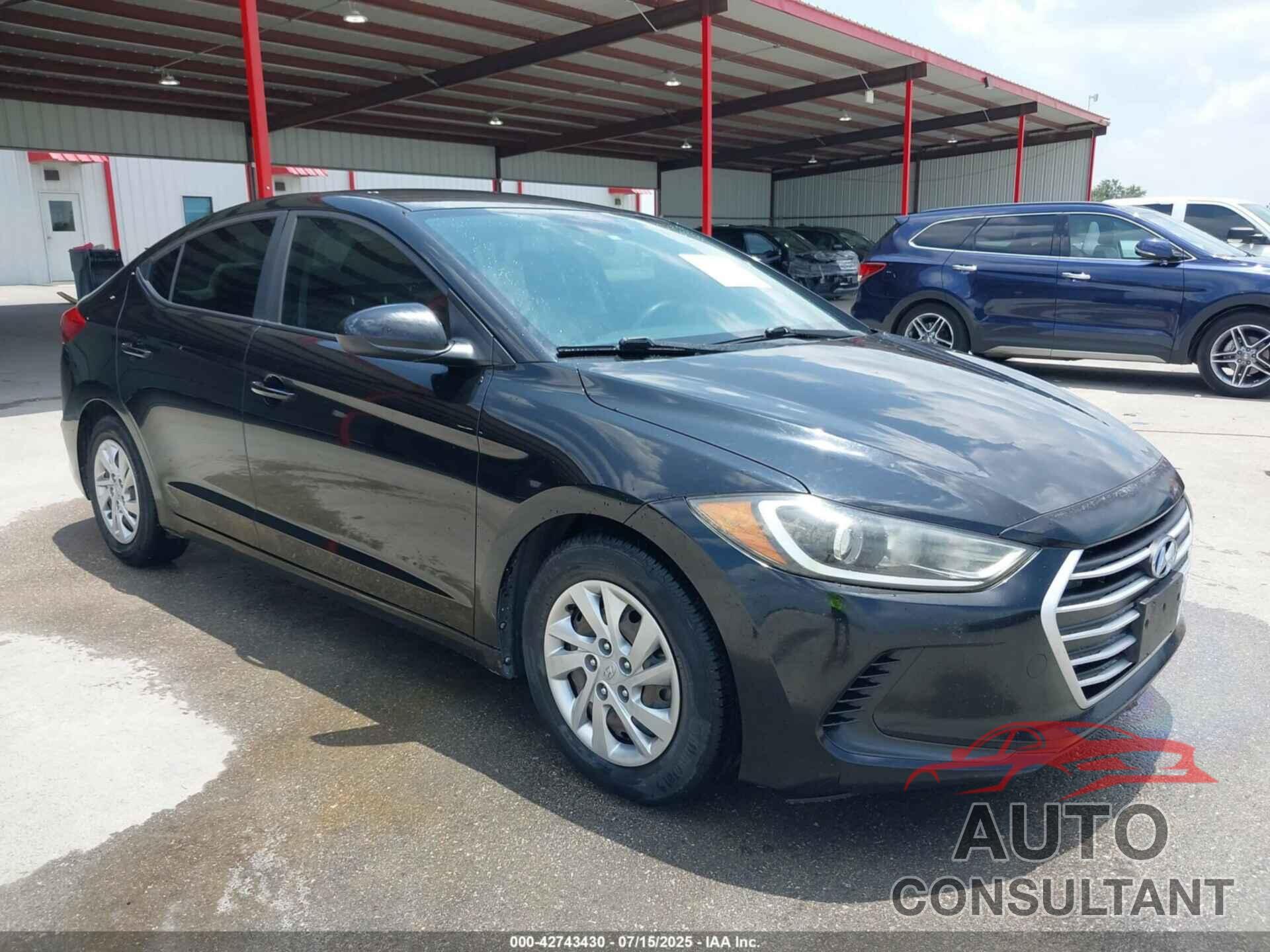 HYUNDAI ELANTRA 2017 - KMHD74LF7HU394875