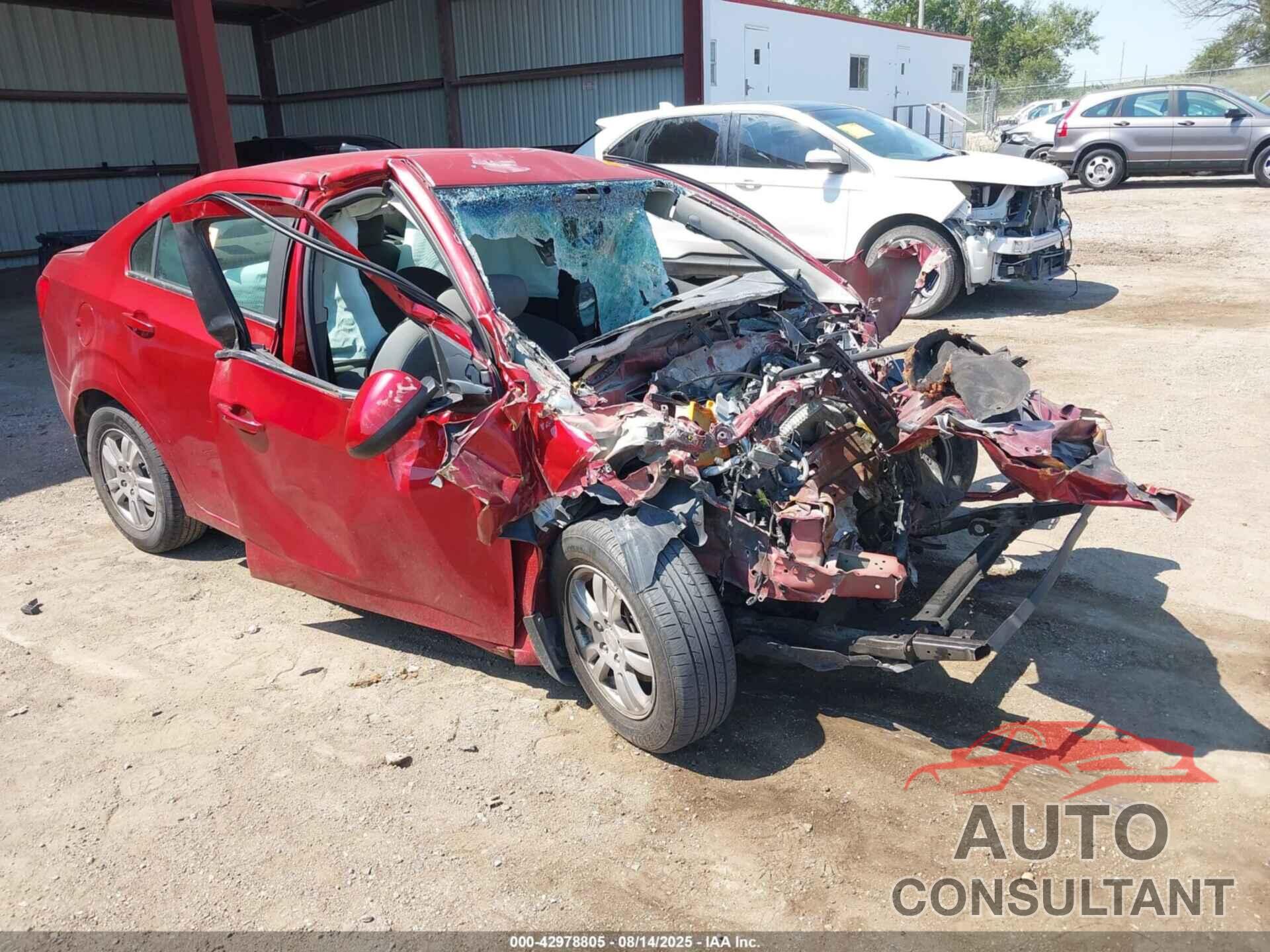 CHEVROLET SONIC 2012 - 1G1JD5SHXC4212239