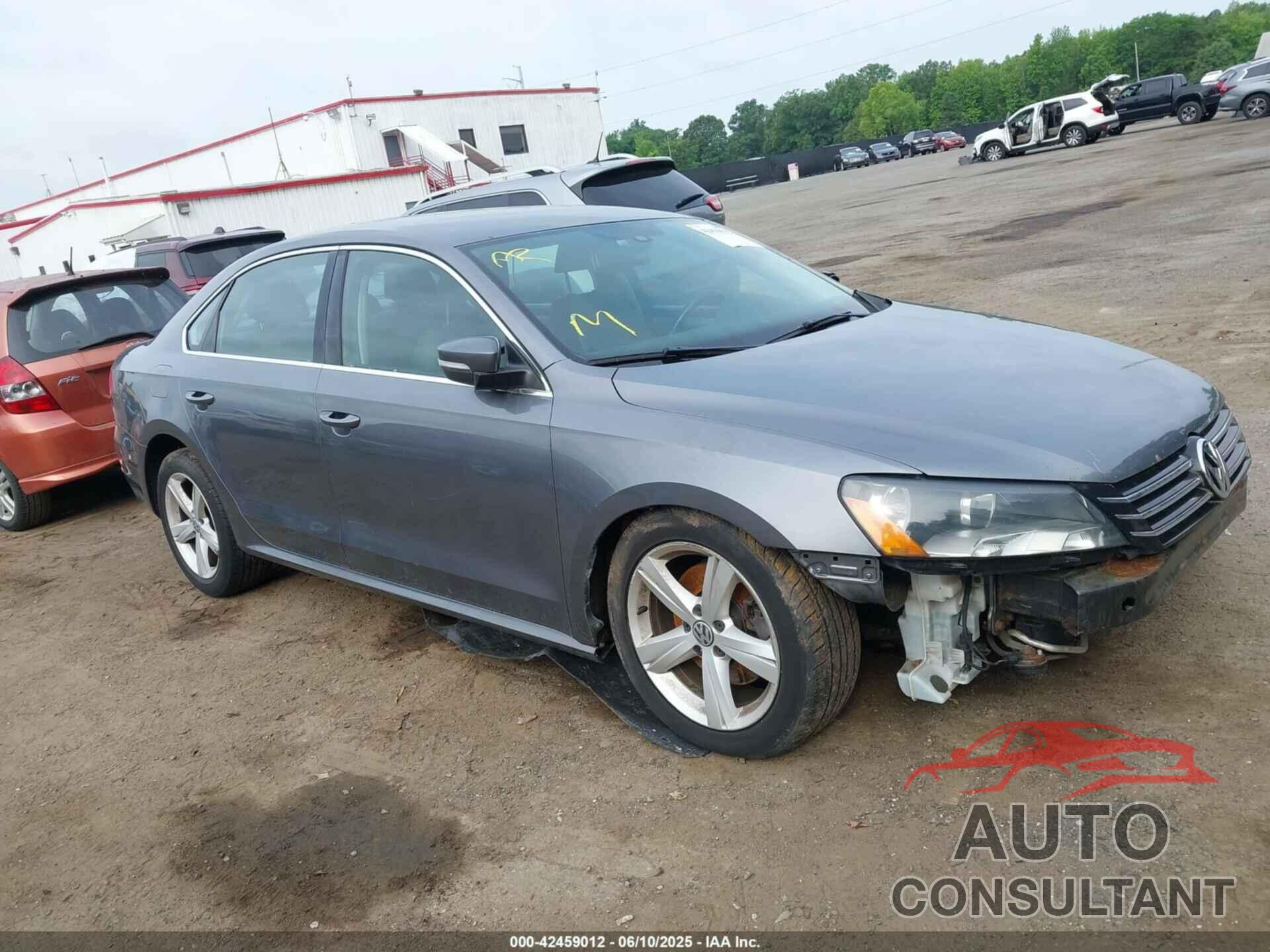 VOLKSWAGEN PASSAT 2013 - 1VWBP7A34DC101095