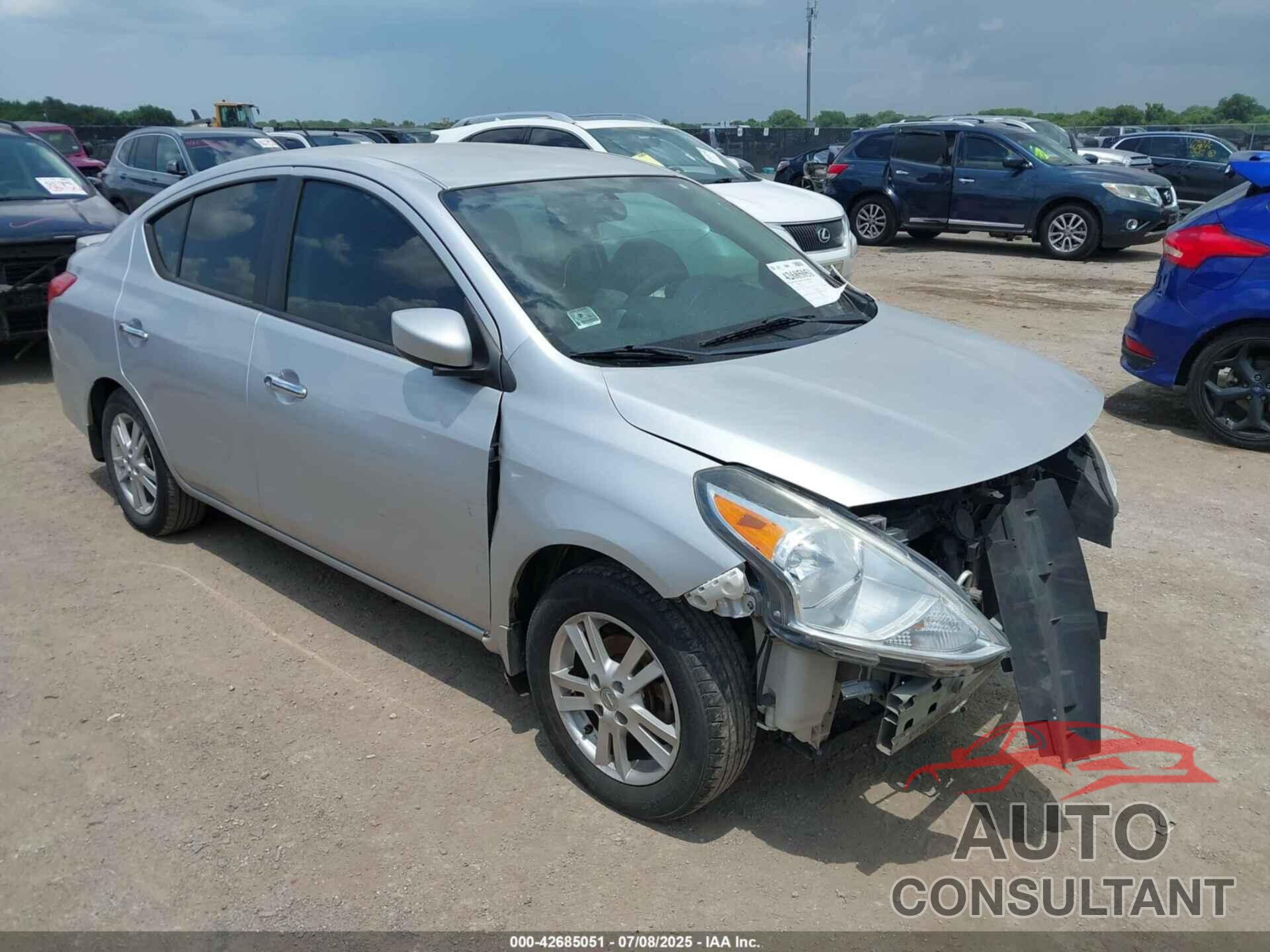 NISSAN VERSA 2015 - 3N1CN7AP3FL895131