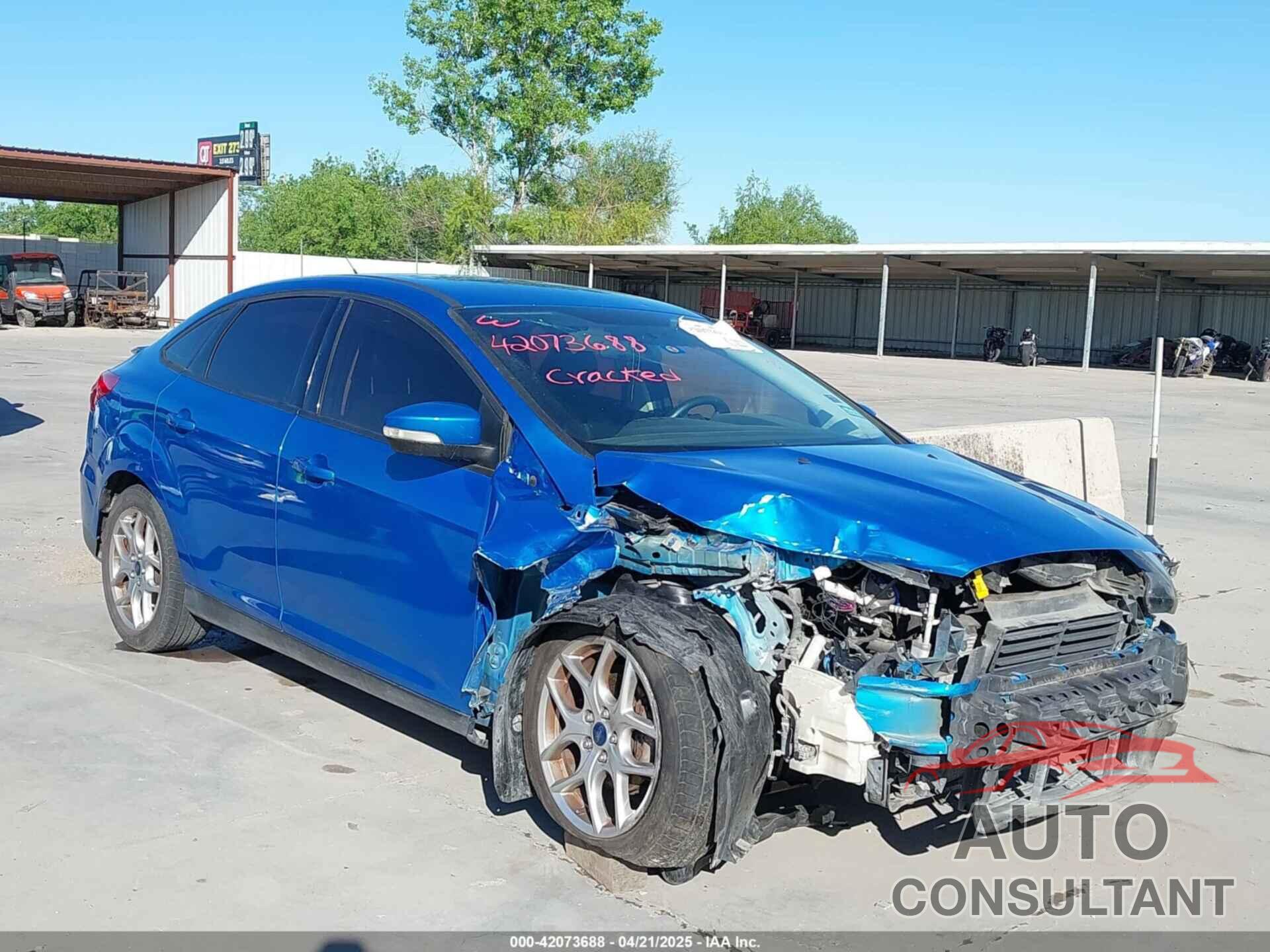 FORD FOCUS 2015 - 1FADP3F2XFL322746