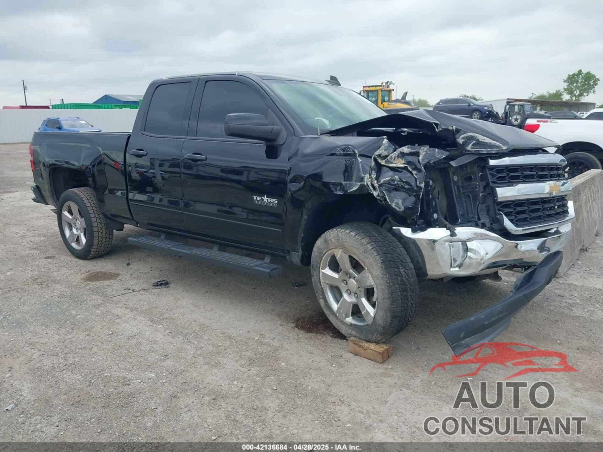 CHEVROLET SILVERADO 1500 2018 - 1GCRCREC3JZ352900
