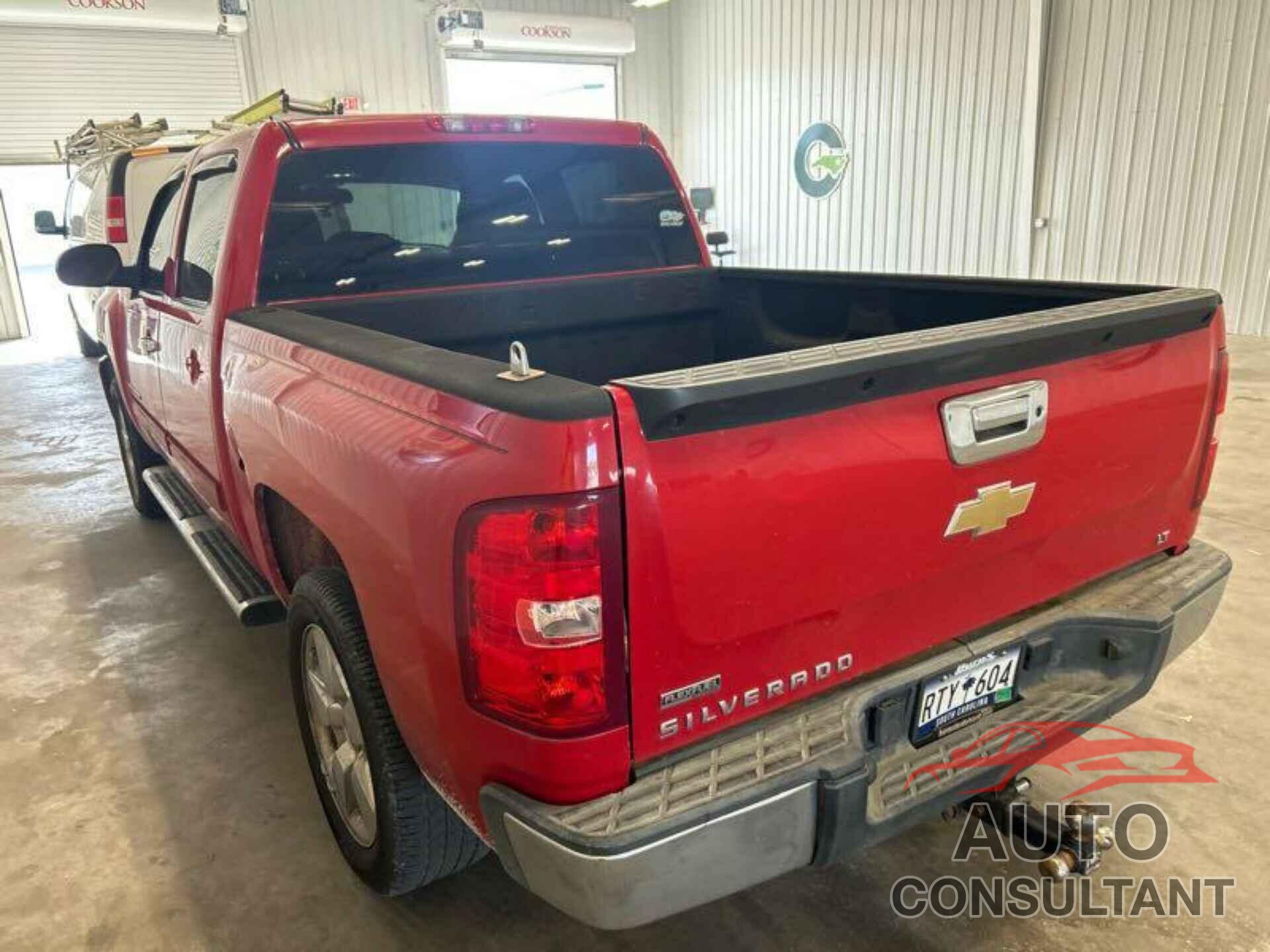 CHEVROLET SILVERADO 2011 - 3GCPCSE04BG285553