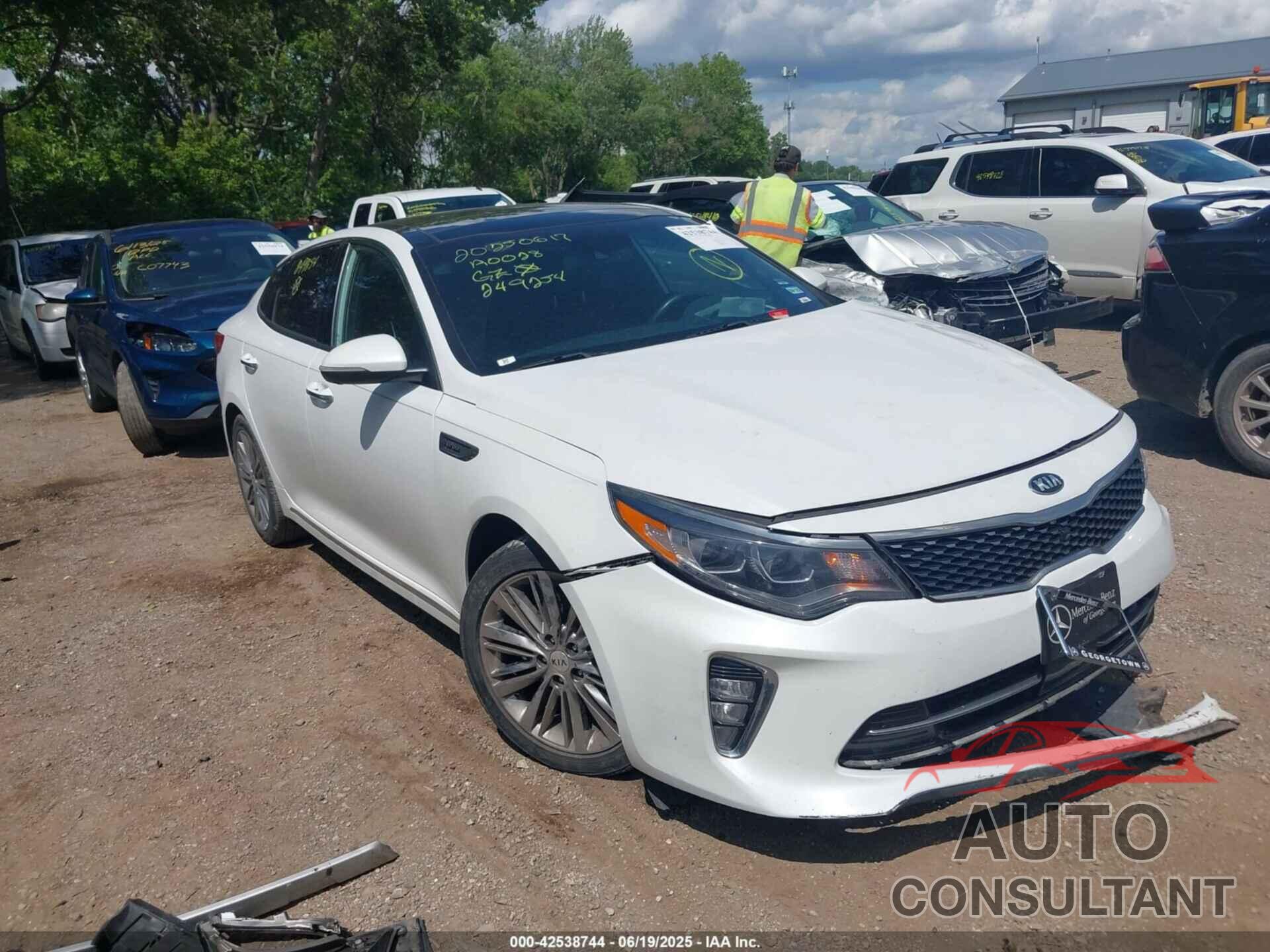 KIA OPTIMA 2018 - 5XXGV4L27JG249254