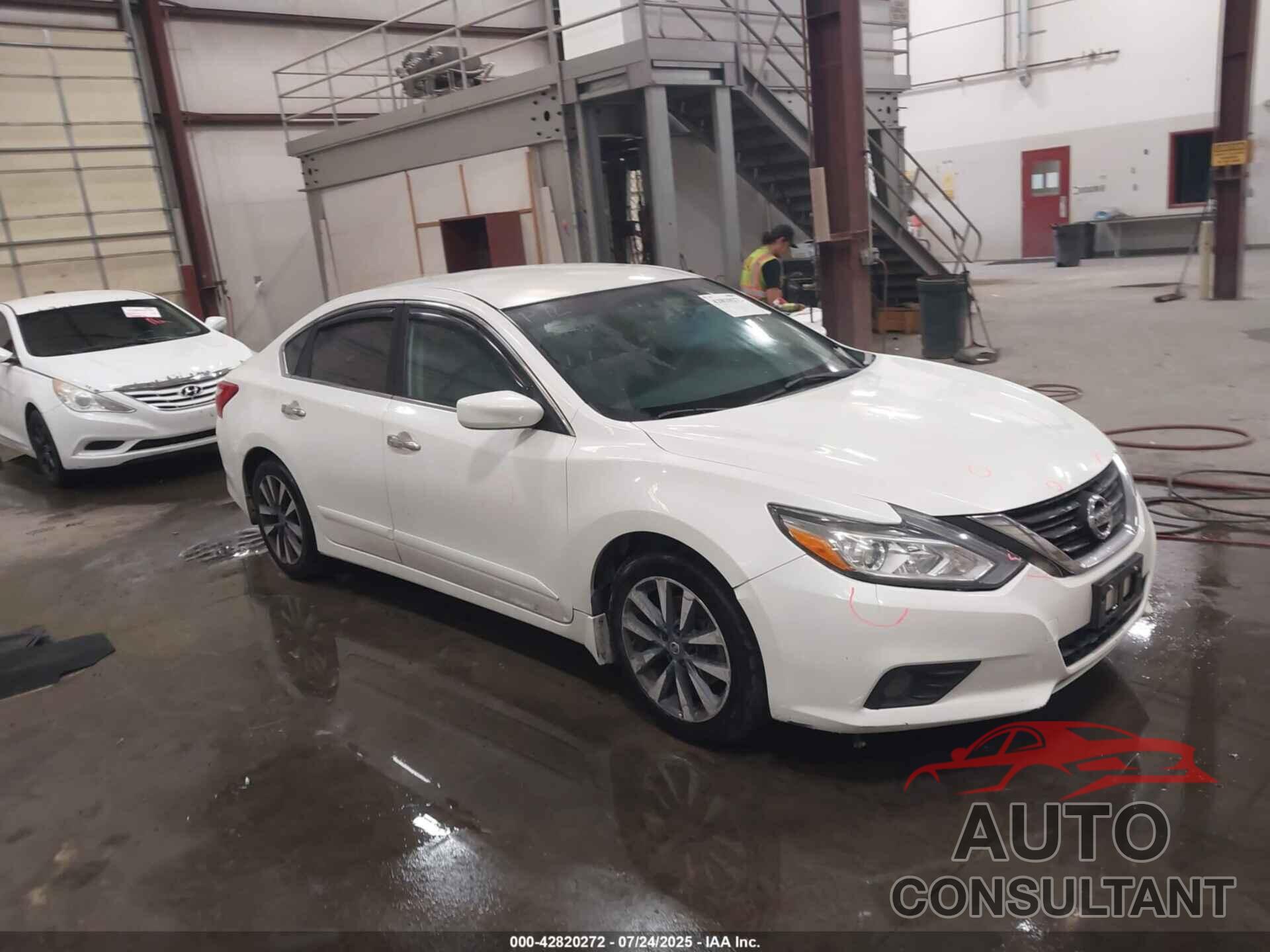 NISSAN ALTIMA 2017 - 1N4AL3AP8HC129418
