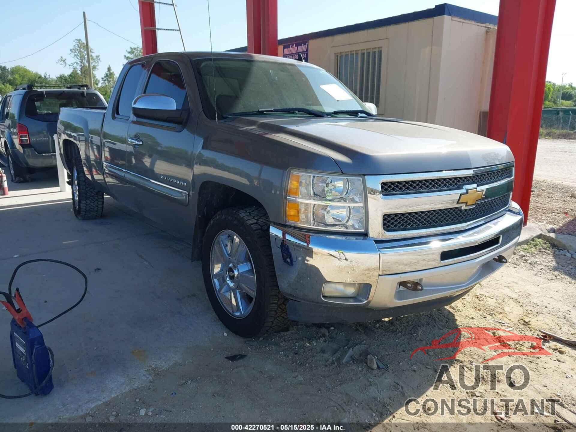 CHEVROLET SILVERADO 2013 - 1GCRCSE07DZ282447