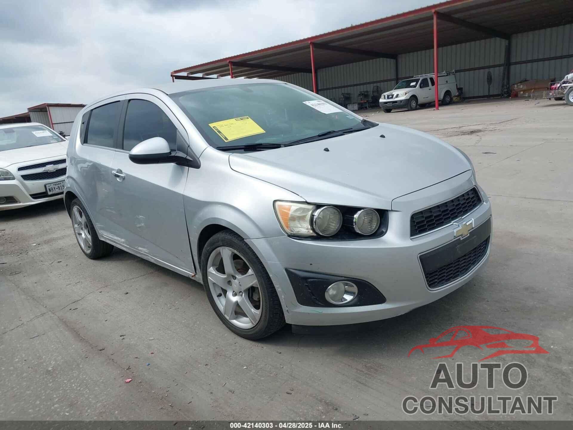 CHEVROLET SONIC 2015 - 1G1JE6SBXF4100091