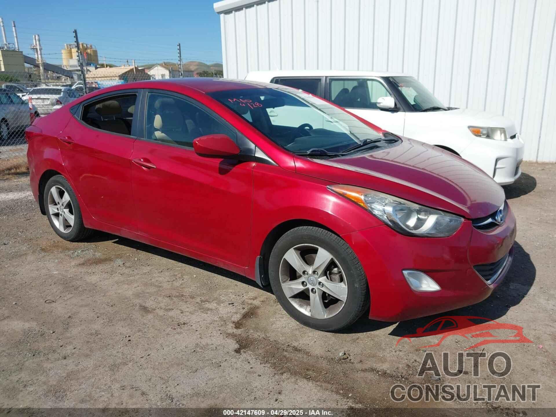 HYUNDAI ELANTRA 2013 - KMHDH4AE7DU582880