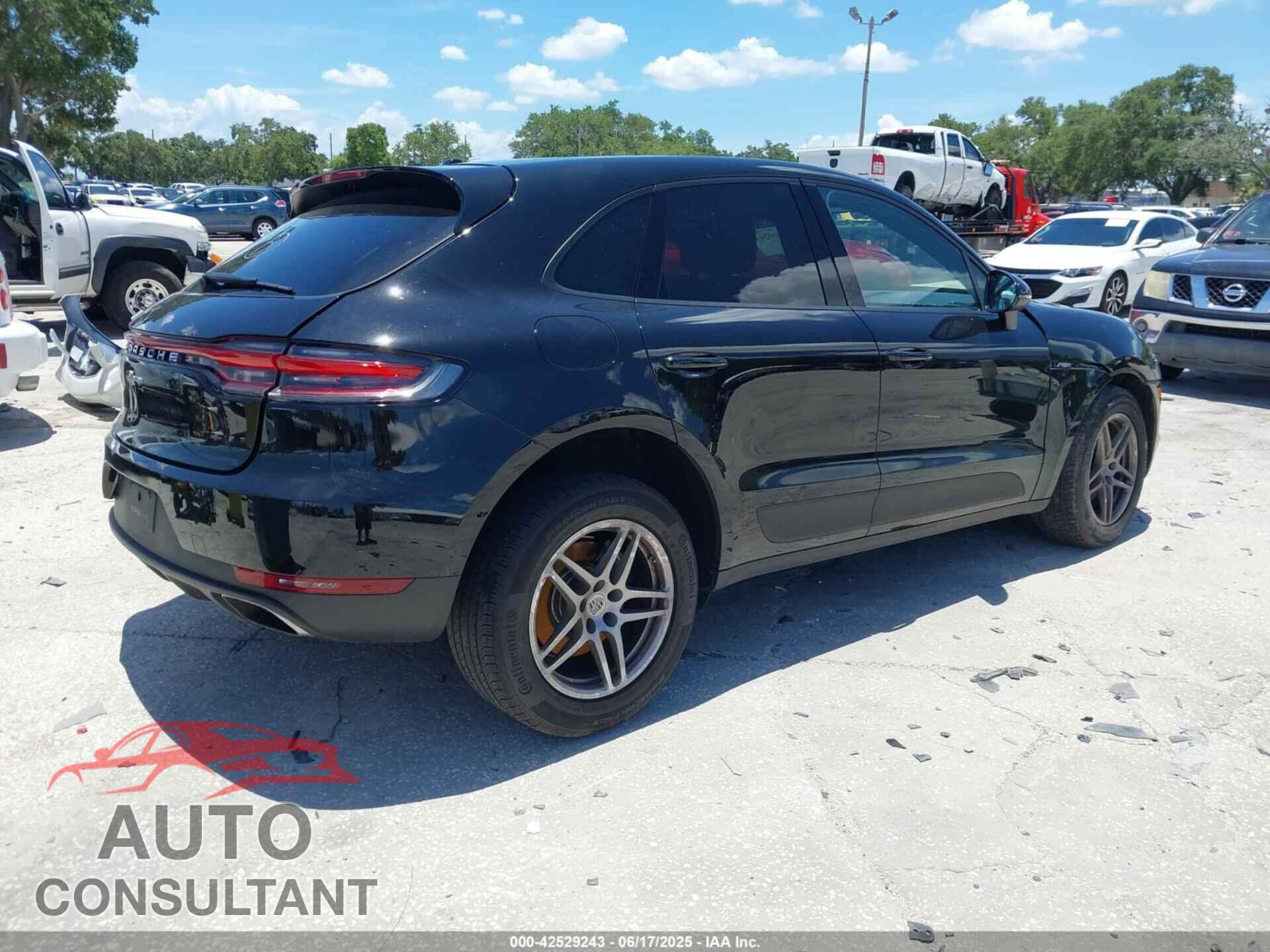 PORSCHE MACAN 2021 - WP1AA2A52MLB03298