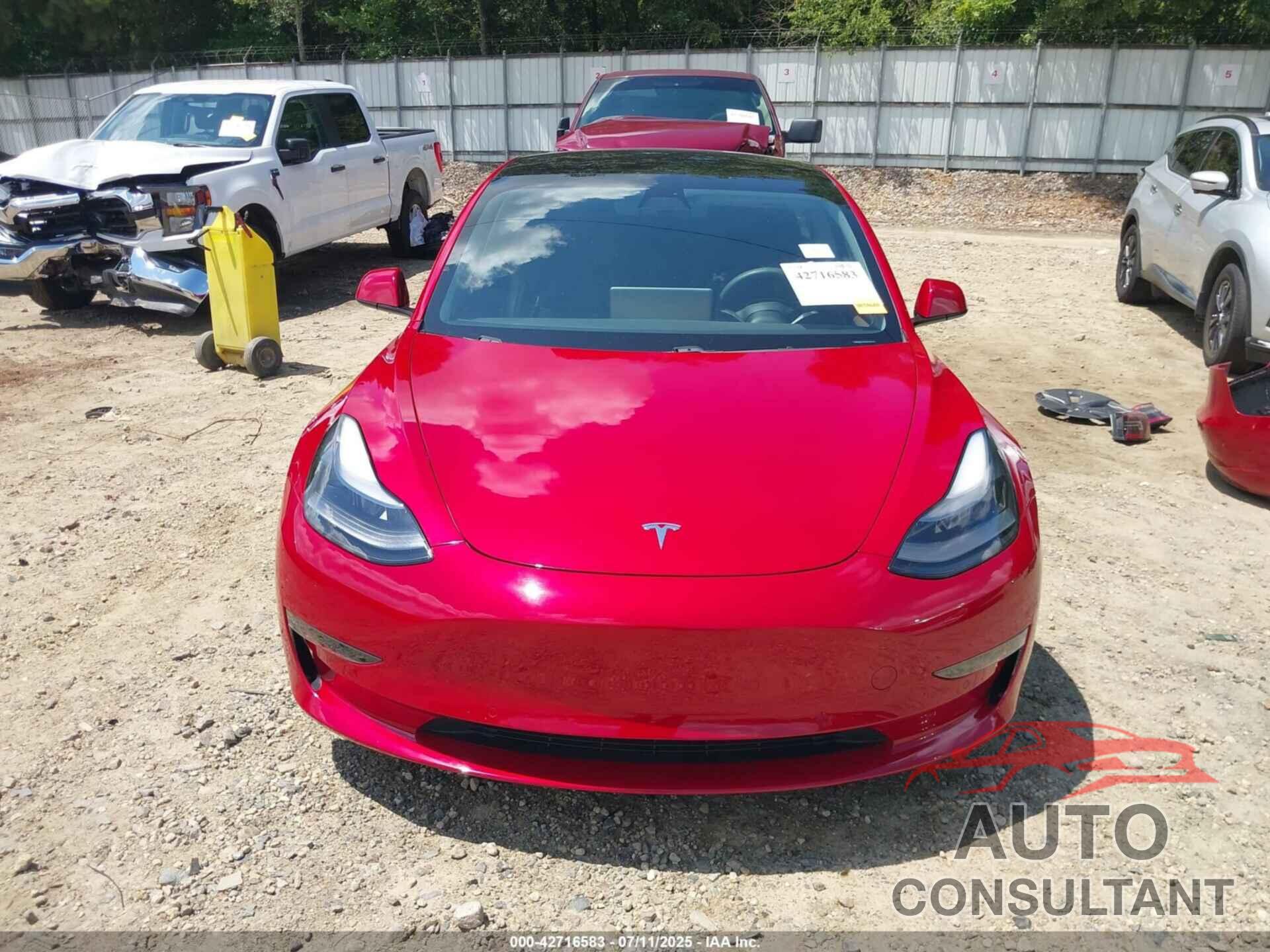TESLA MODEL 3 2021 - 5YJ3E1EBXMF045100