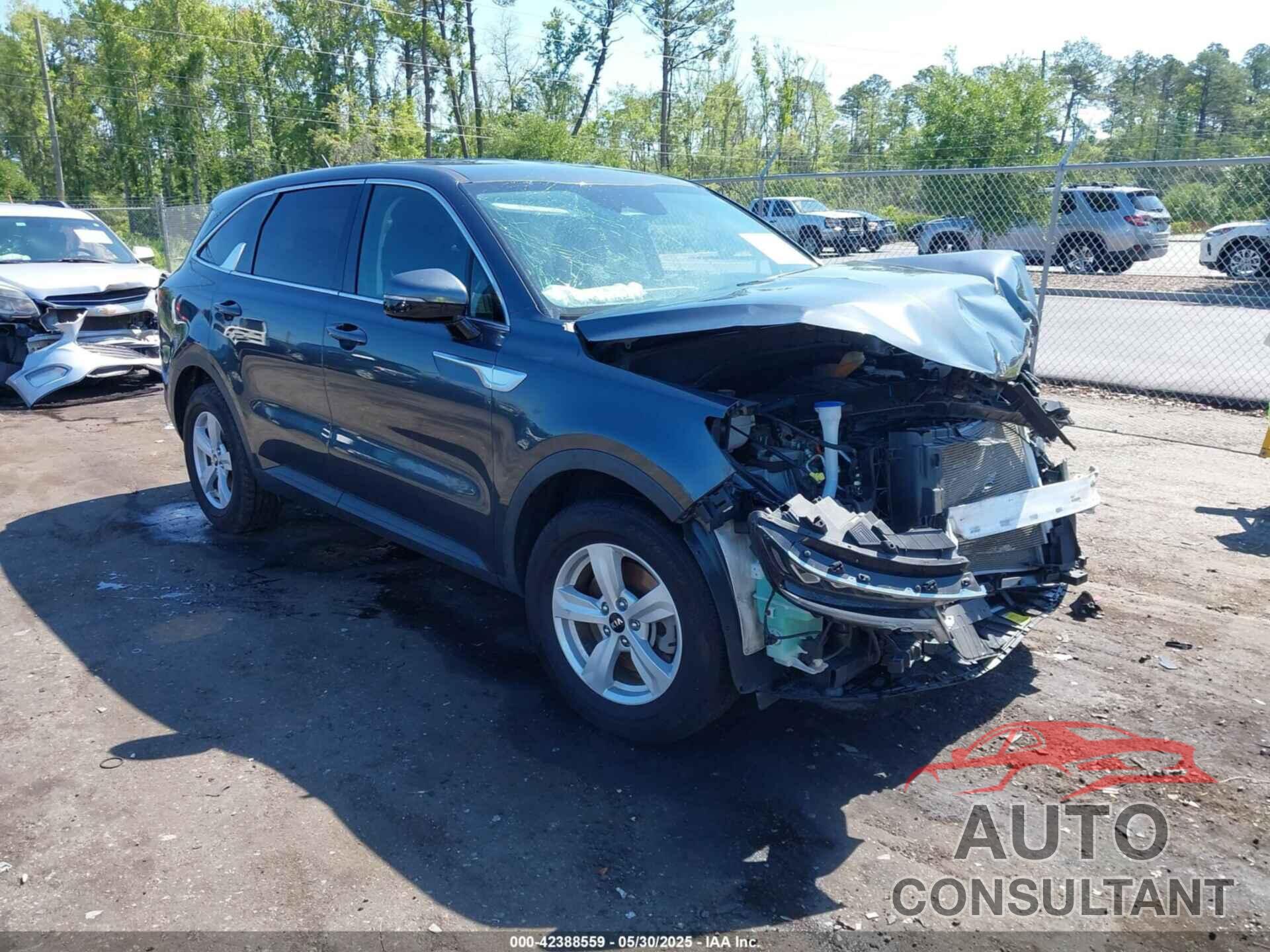 KIA SORENTO 2021 - 5XYRG4LC2MG018015