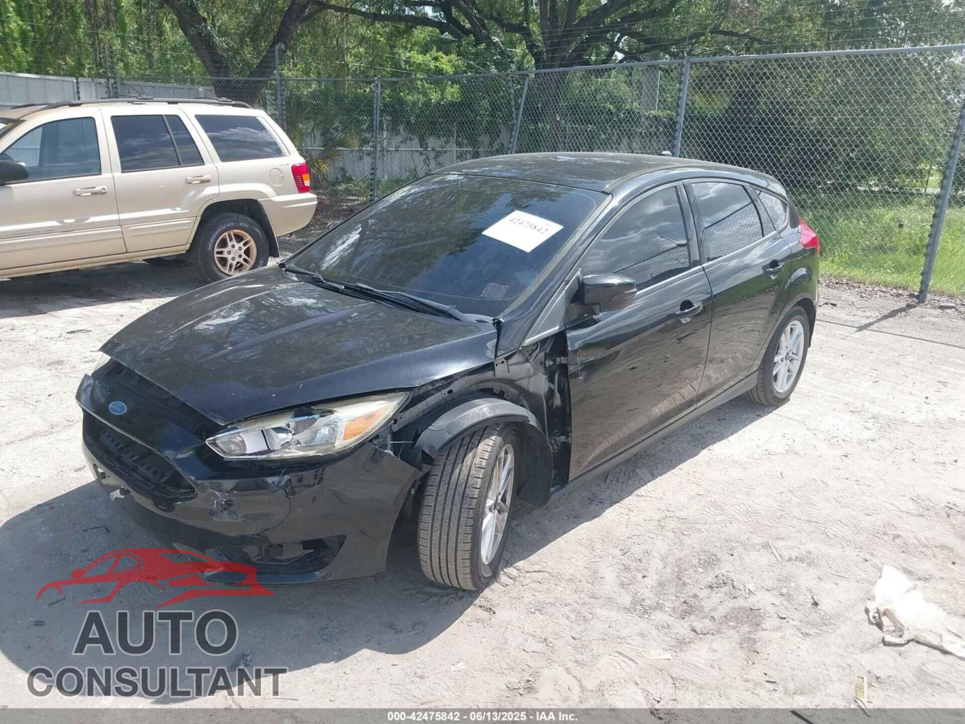 FORD FOCUS 2016 - 1FADP3K27GL213748