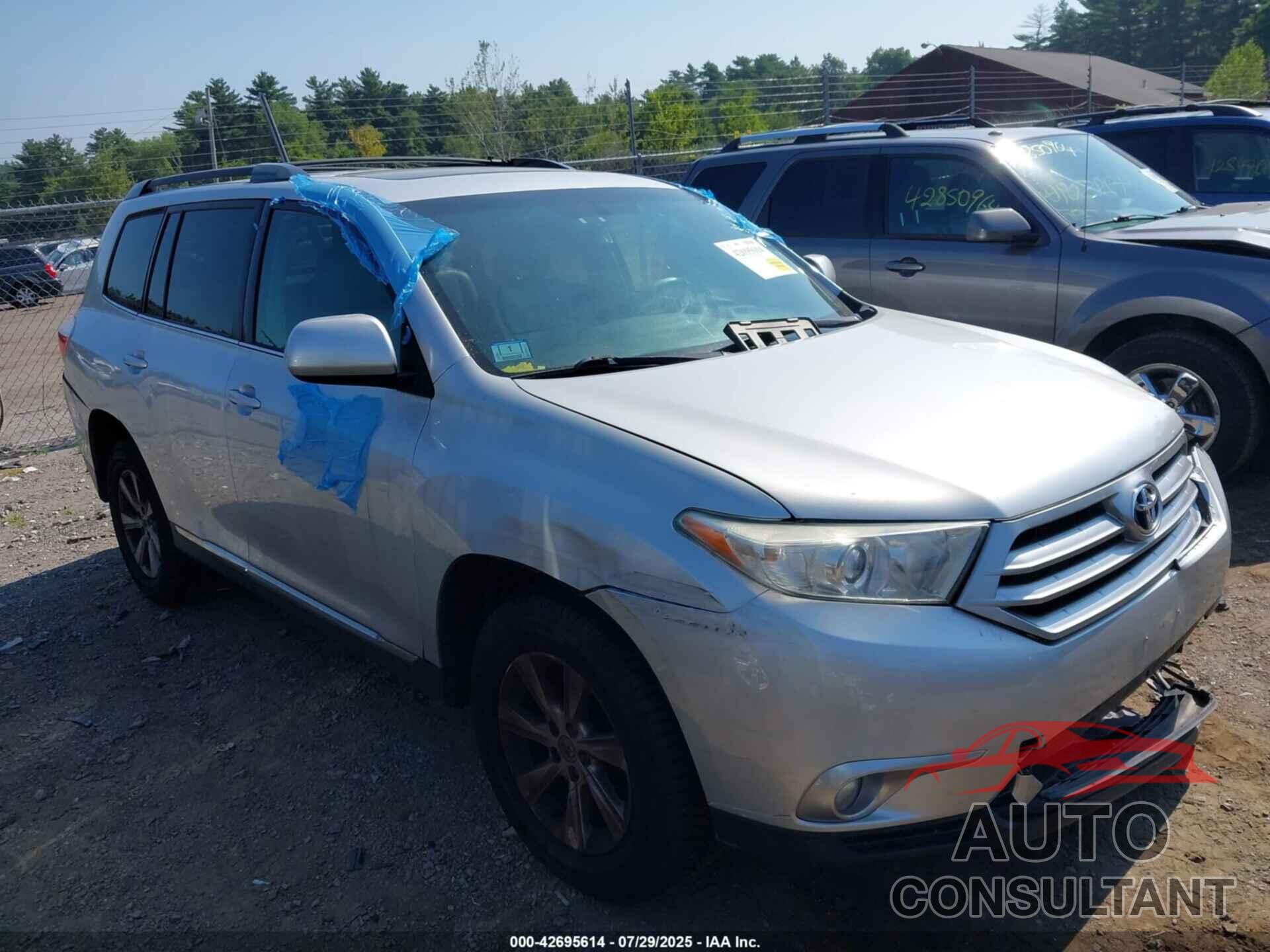TOYOTA HIGHLANDER 2011 - 5TDBK3EH6BS043597