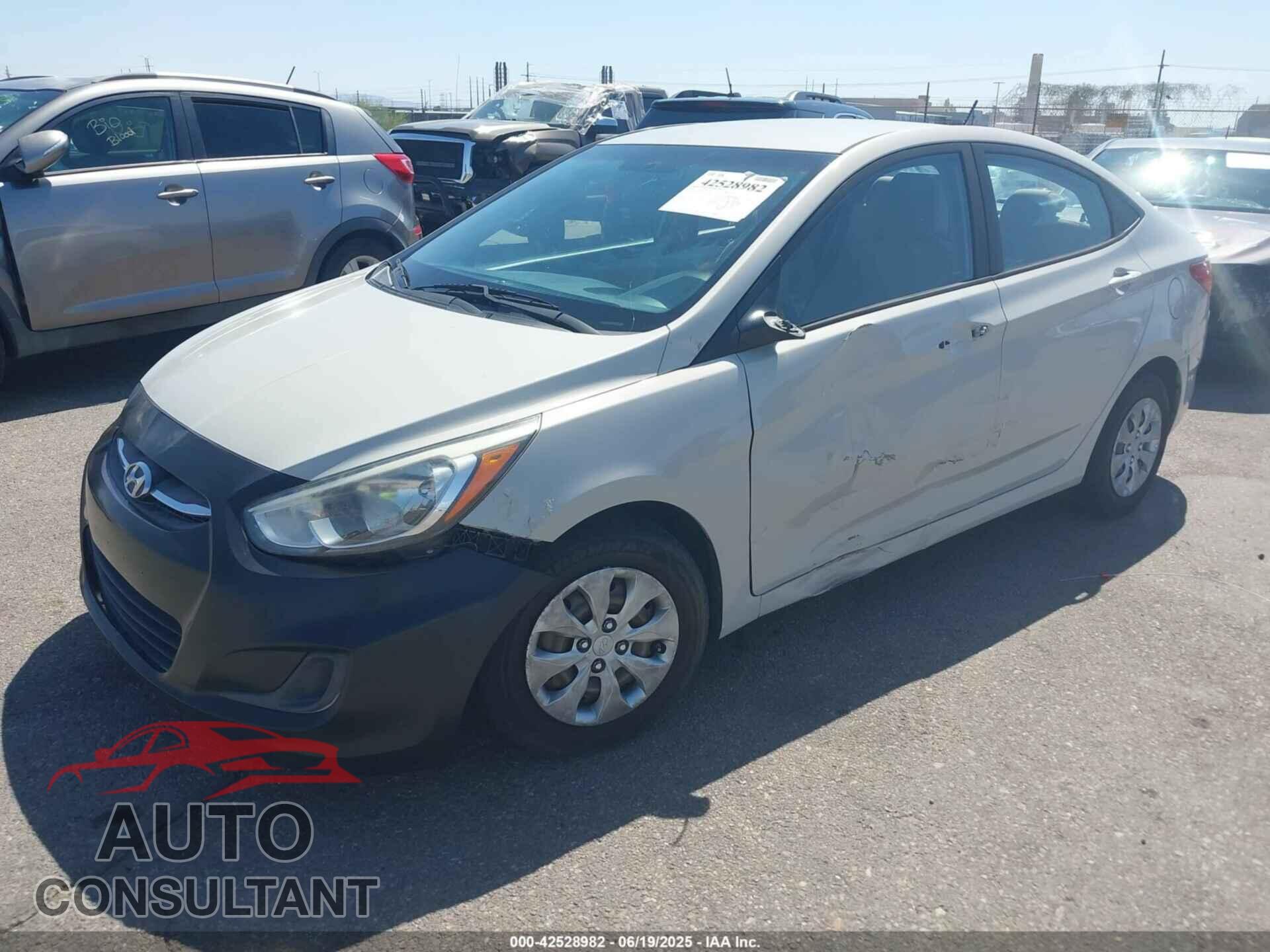 HYUNDAI ACCENT 2016 - KMHCT4AE3GU114143