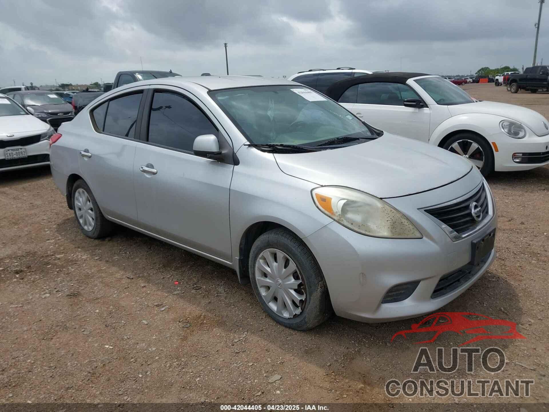 NISSAN VERSA 2012 - 3N1CN7AP9CL853199