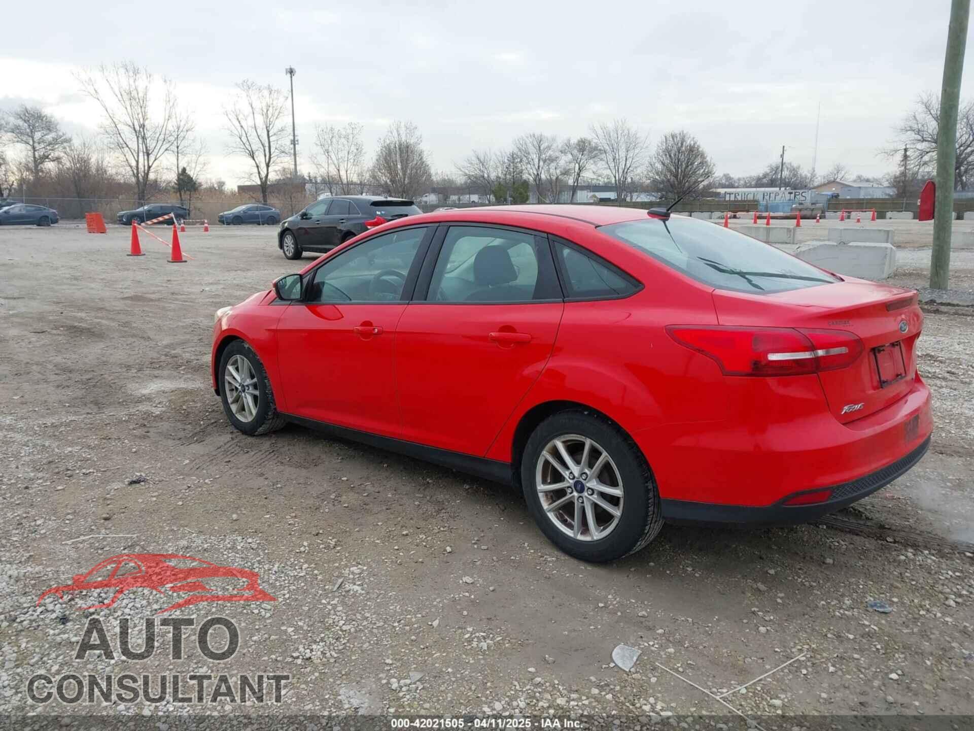 FORD FOCUS 2017 - 1FADP3F20HL302380