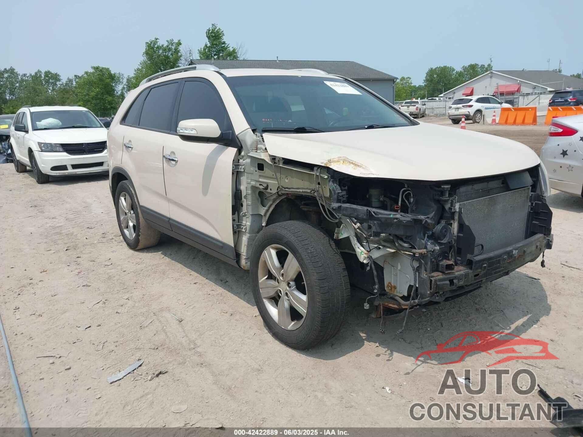 KIA SORENTO 2012 - 5XYKU3A64CG225621