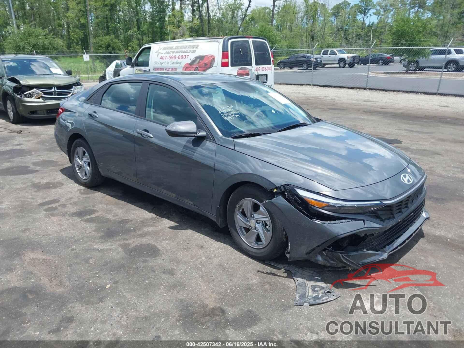 HYUNDAI ELANTRA 2024 - KMHLL4DG7RU818474