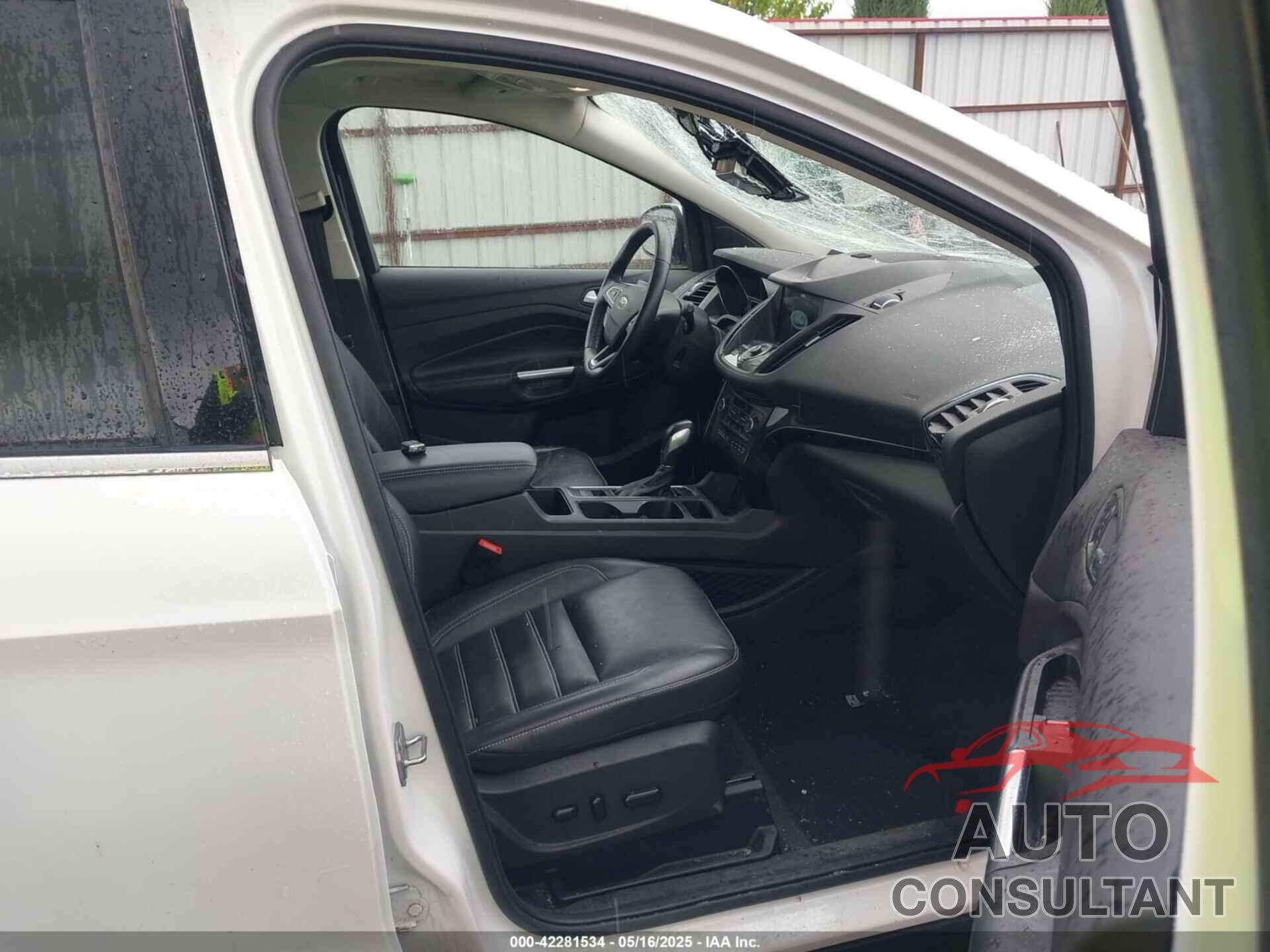FORD ESCAPE 2019 - 1FMCU9J97KUA06551