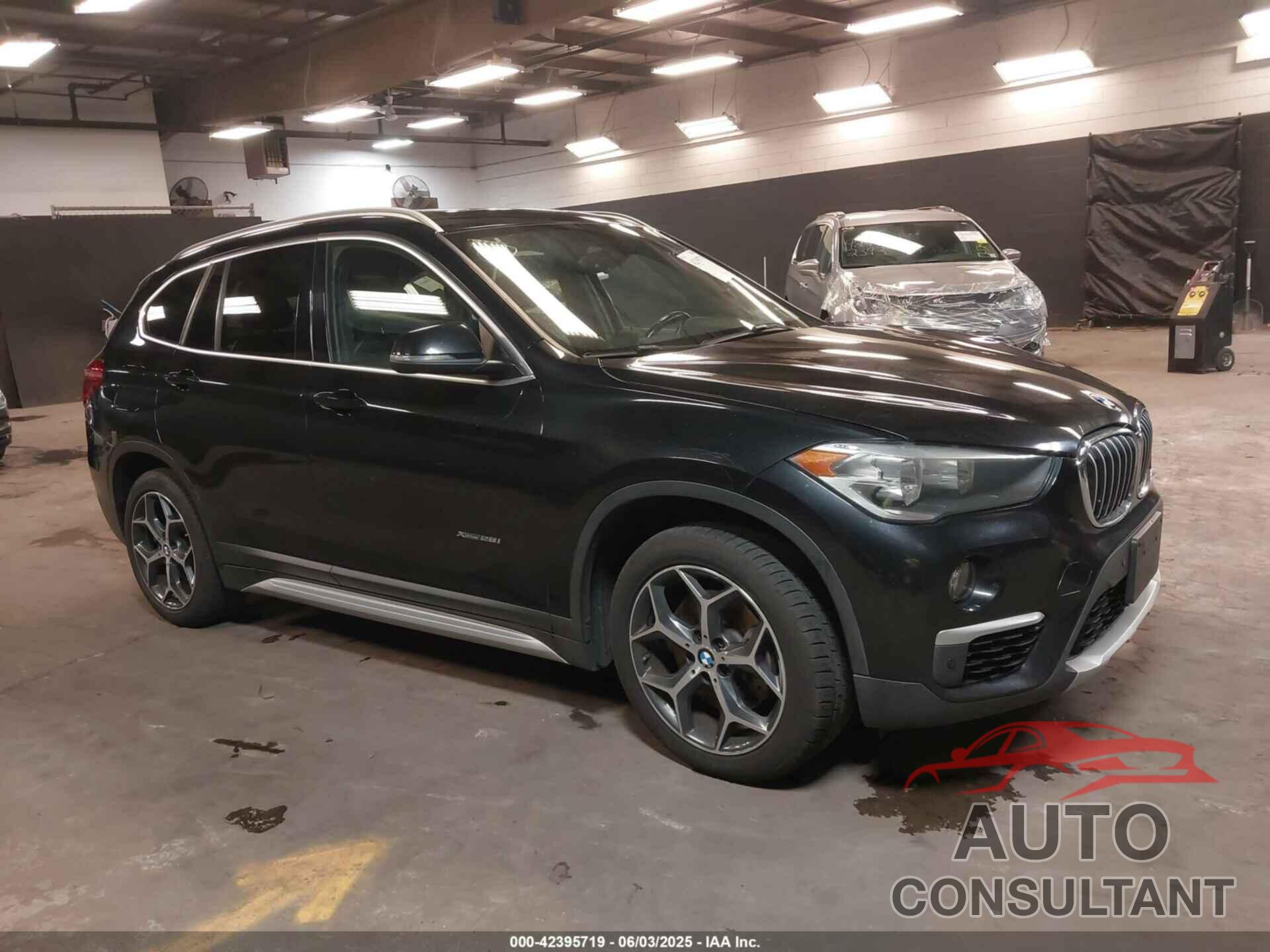 BMW X1 2018 - WBXHT3C32J5F89421