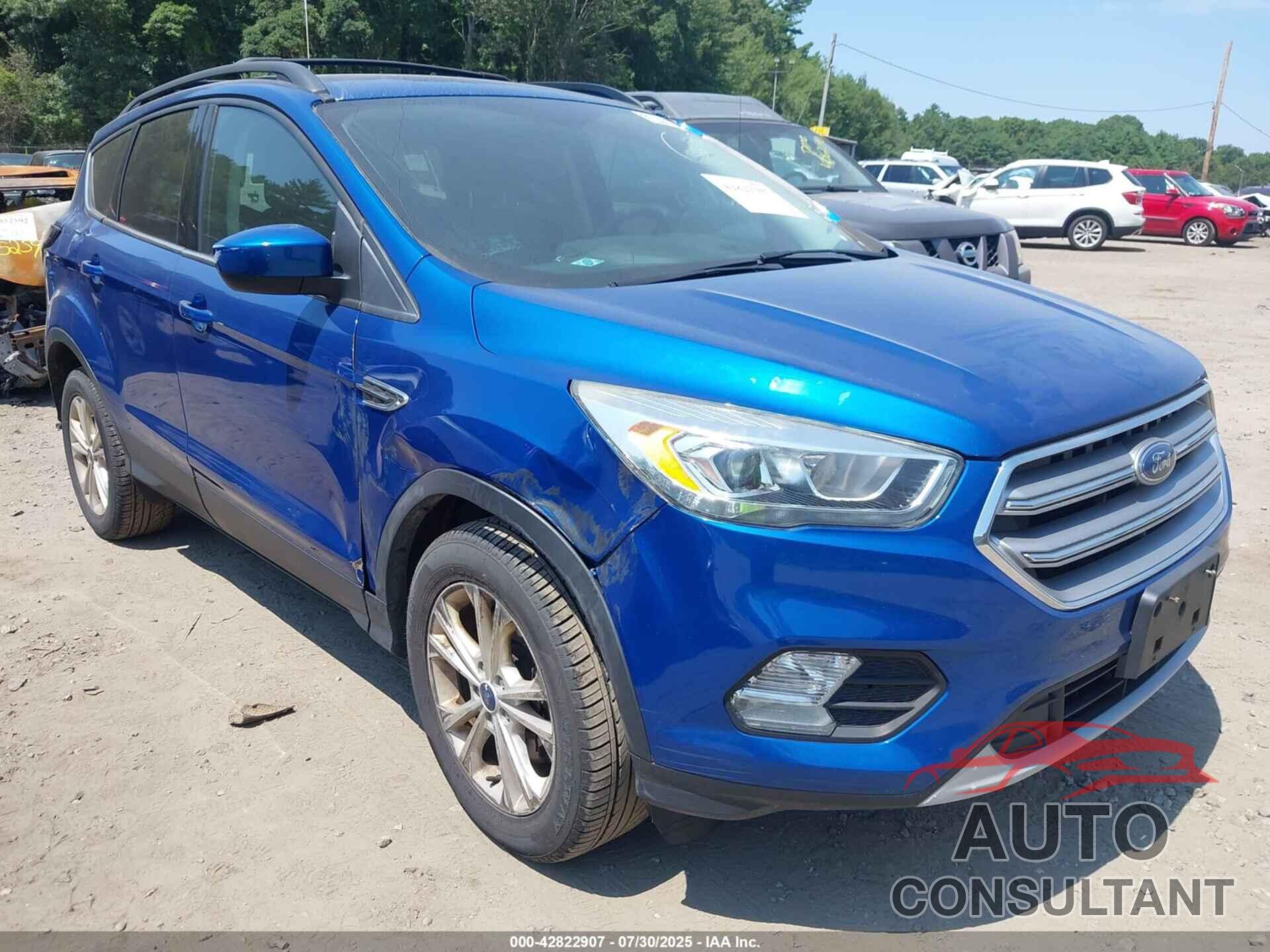 FORD ESCAPE 2017 - 1FMCU9GD5HUC57394
