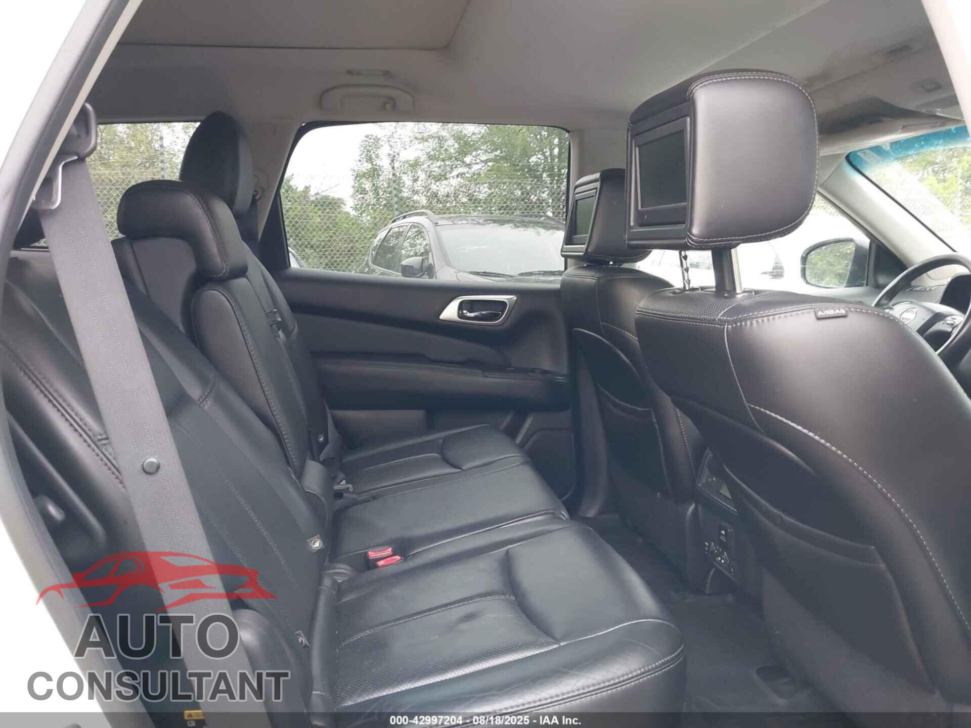 NISSAN PATHFINDER 2014 - 5N1AR2MMXEC678064