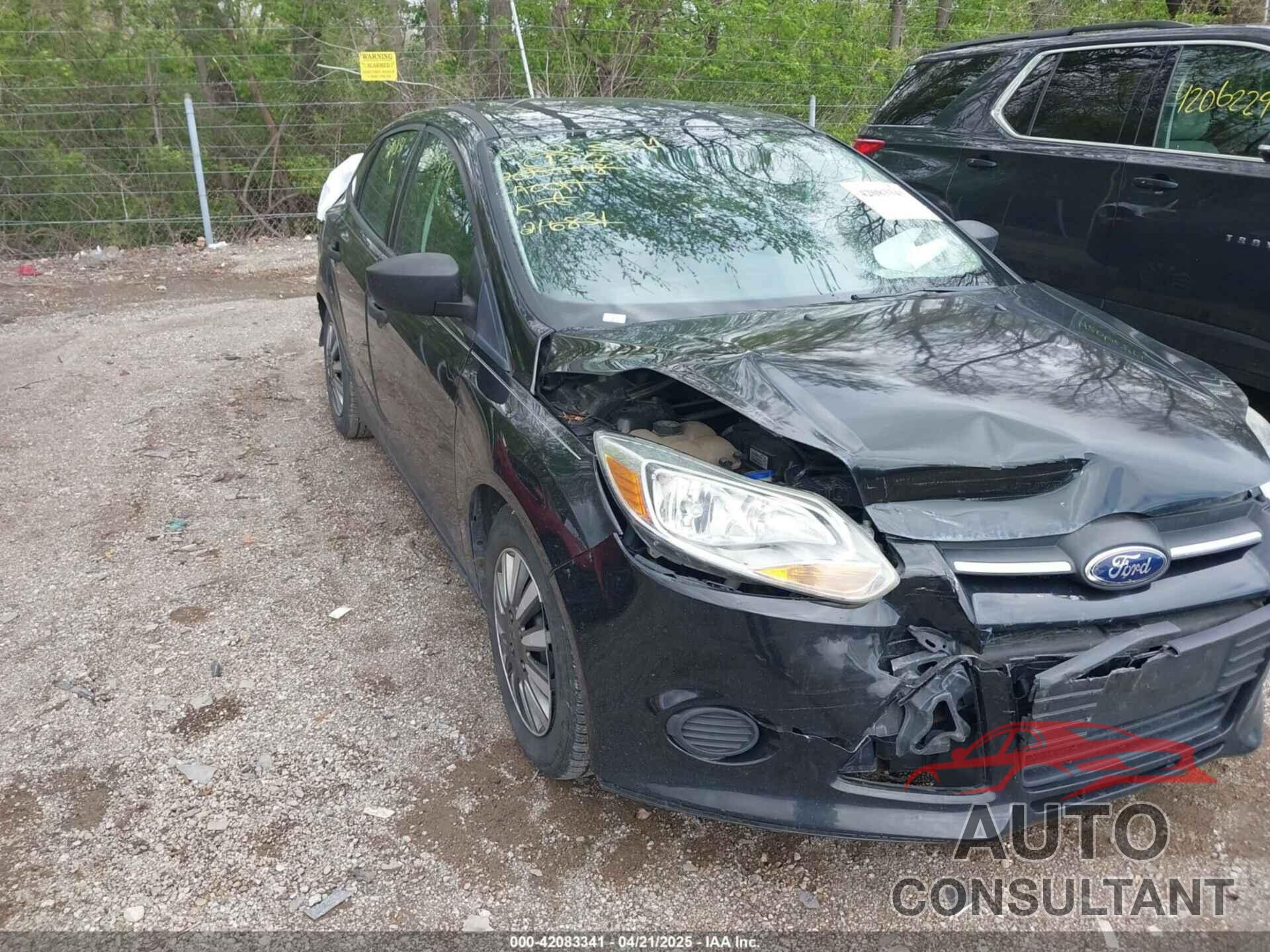 FORD FOCUS 2014 - 1FADP3E28EL216831