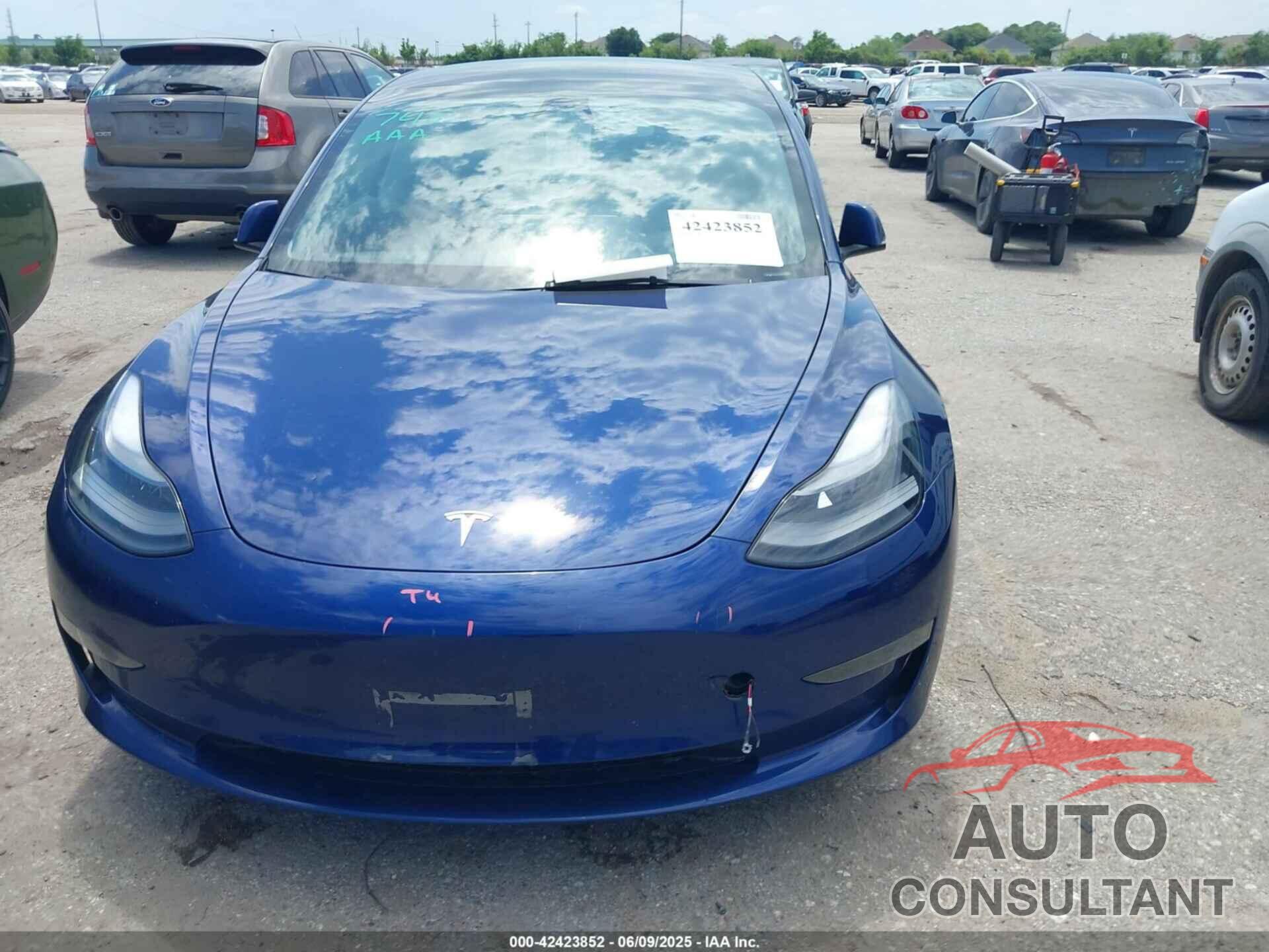 TESLA MODEL 3 2023 - 5YJ3E1EA5PF479002