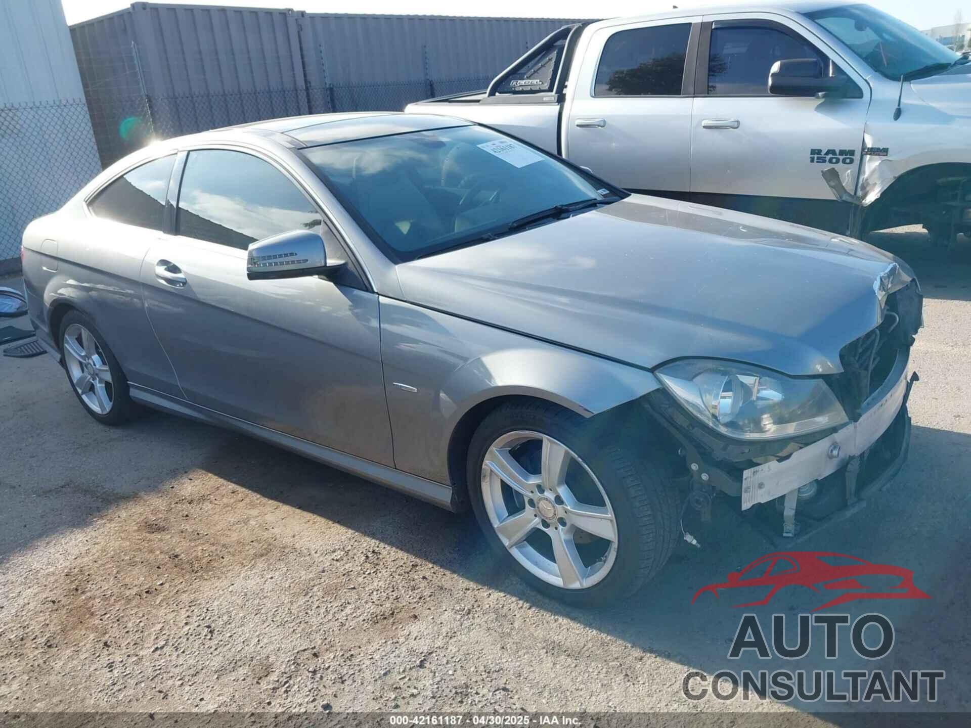 MERCEDES-BENZ C 250 2012 - WDDGJ4HB1CF798671