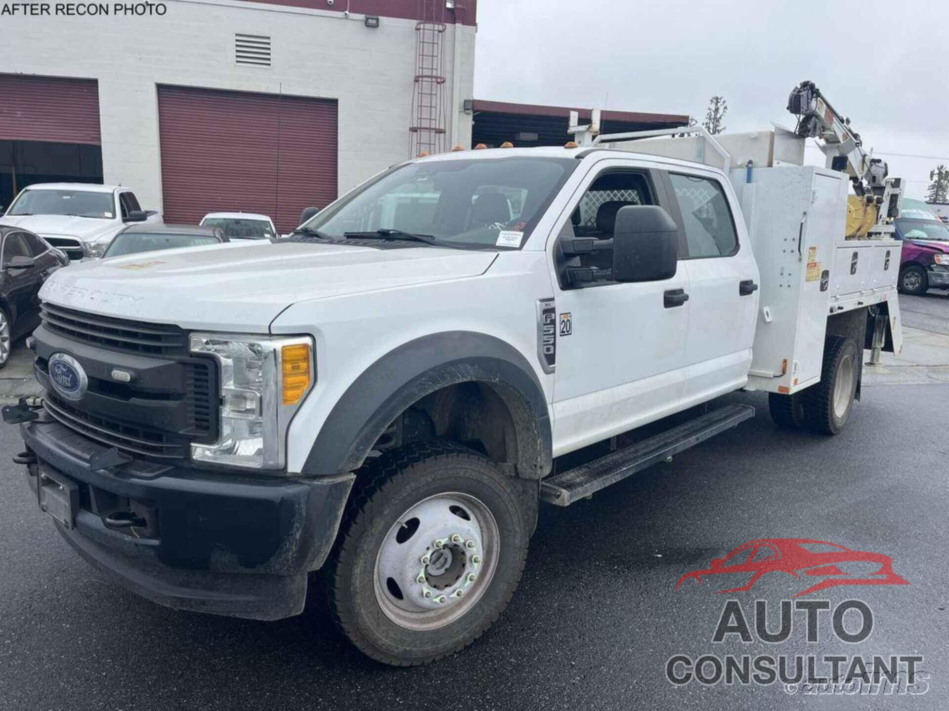 FORD F-550 CHASSIS 2017 - 1FD0W5HY8HEE21450