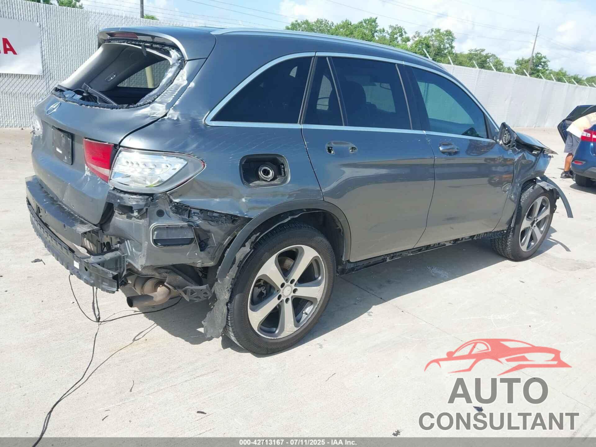 MERCEDES-BENZ GLC 300 2016 - WDC0G4JB7GF088548