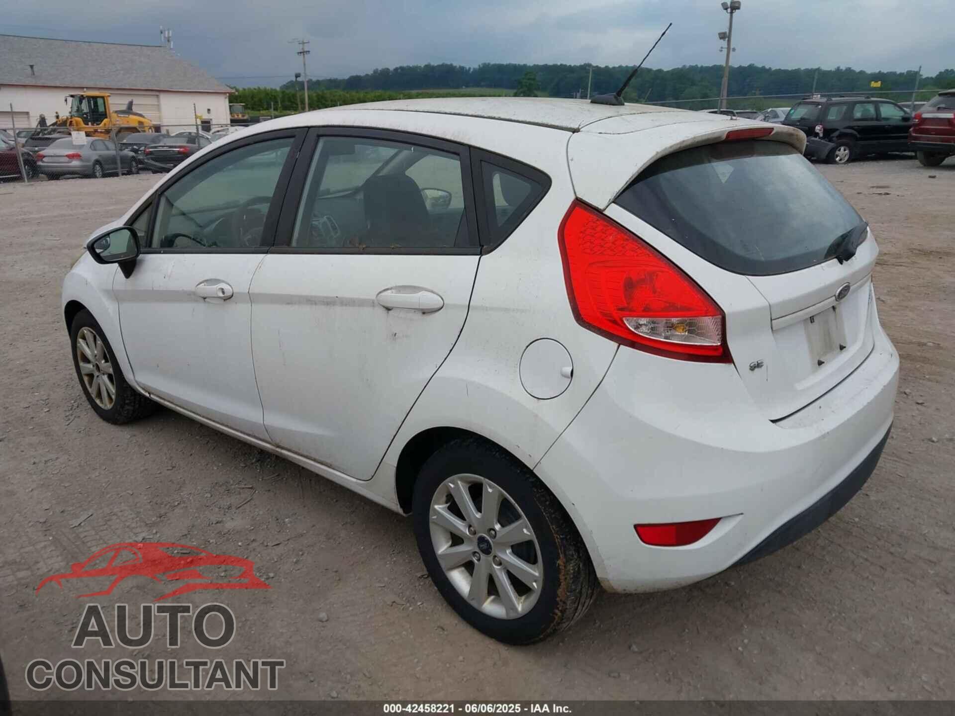 FORD FIESTA 2011 - 3FADP4EJ5BM153291