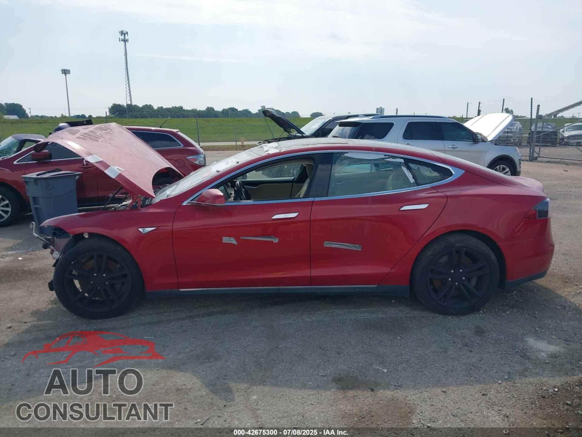 TESLA MODEL S 2015 - 5YJSA1E20FF101992