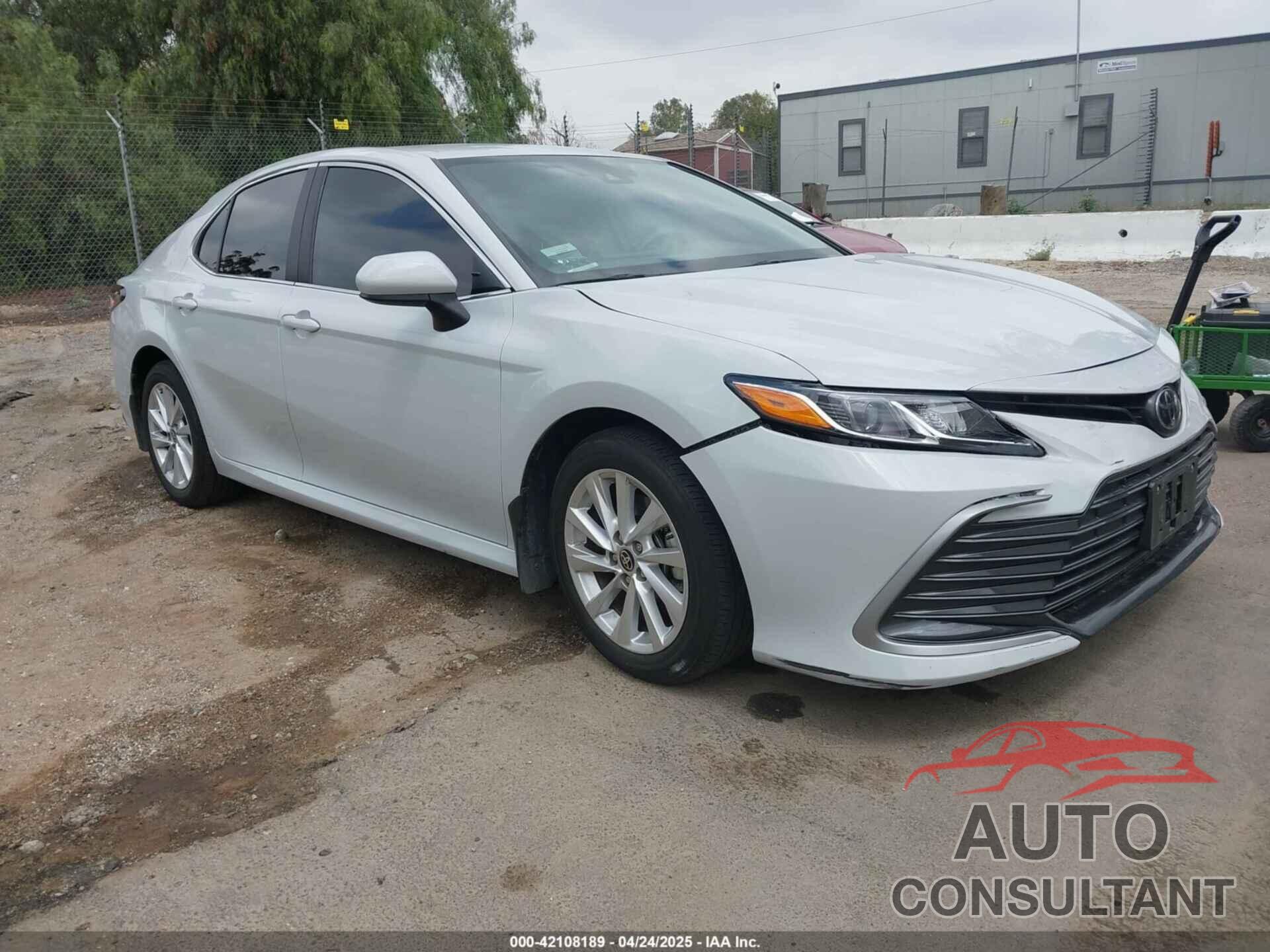 TOYOTA CAMRY 2024 - 4T1C11AK9RU228788