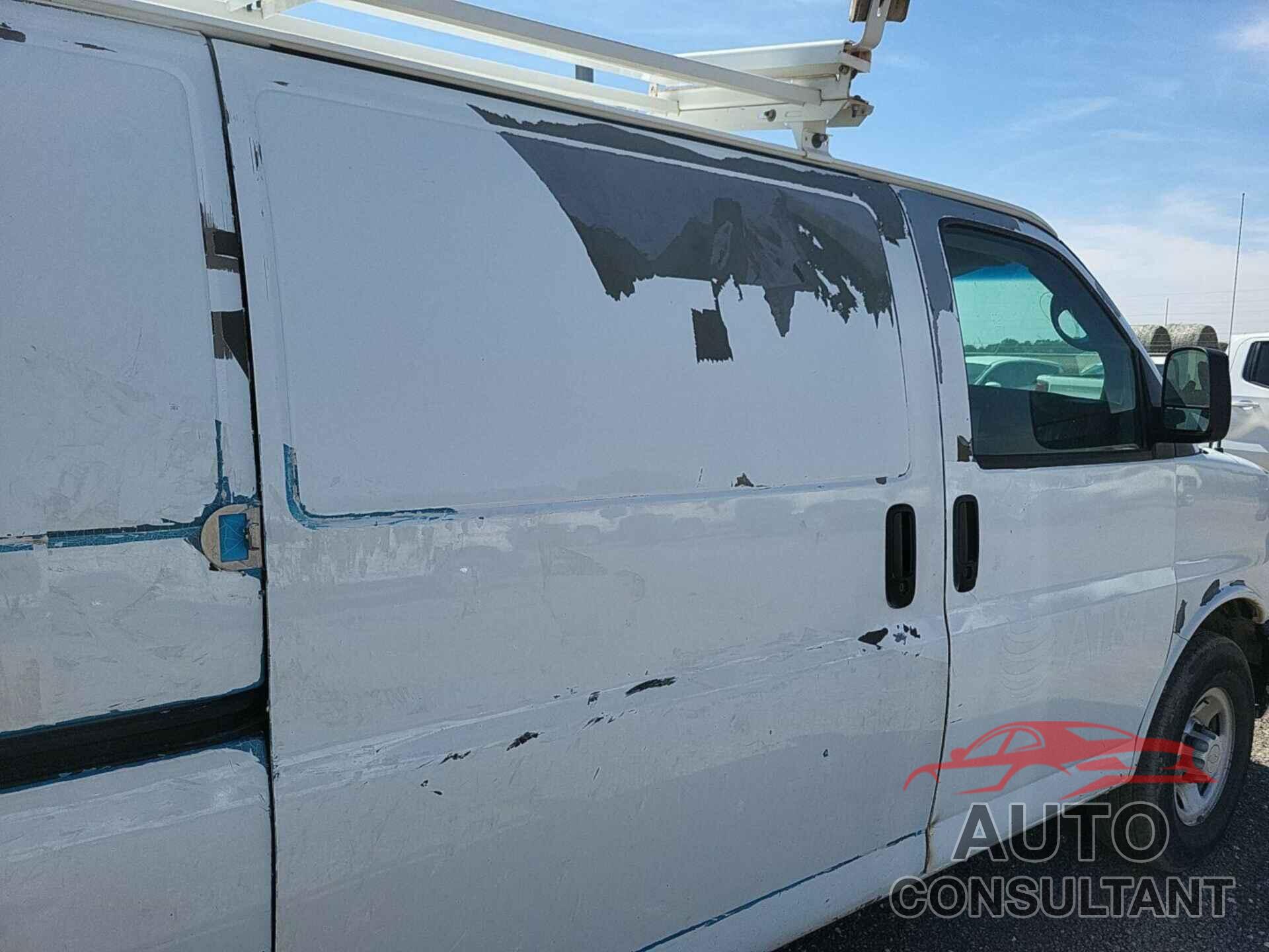 CHEVROLET EXPRESS G2500 2010 - 1GCZGFBA0A1165487