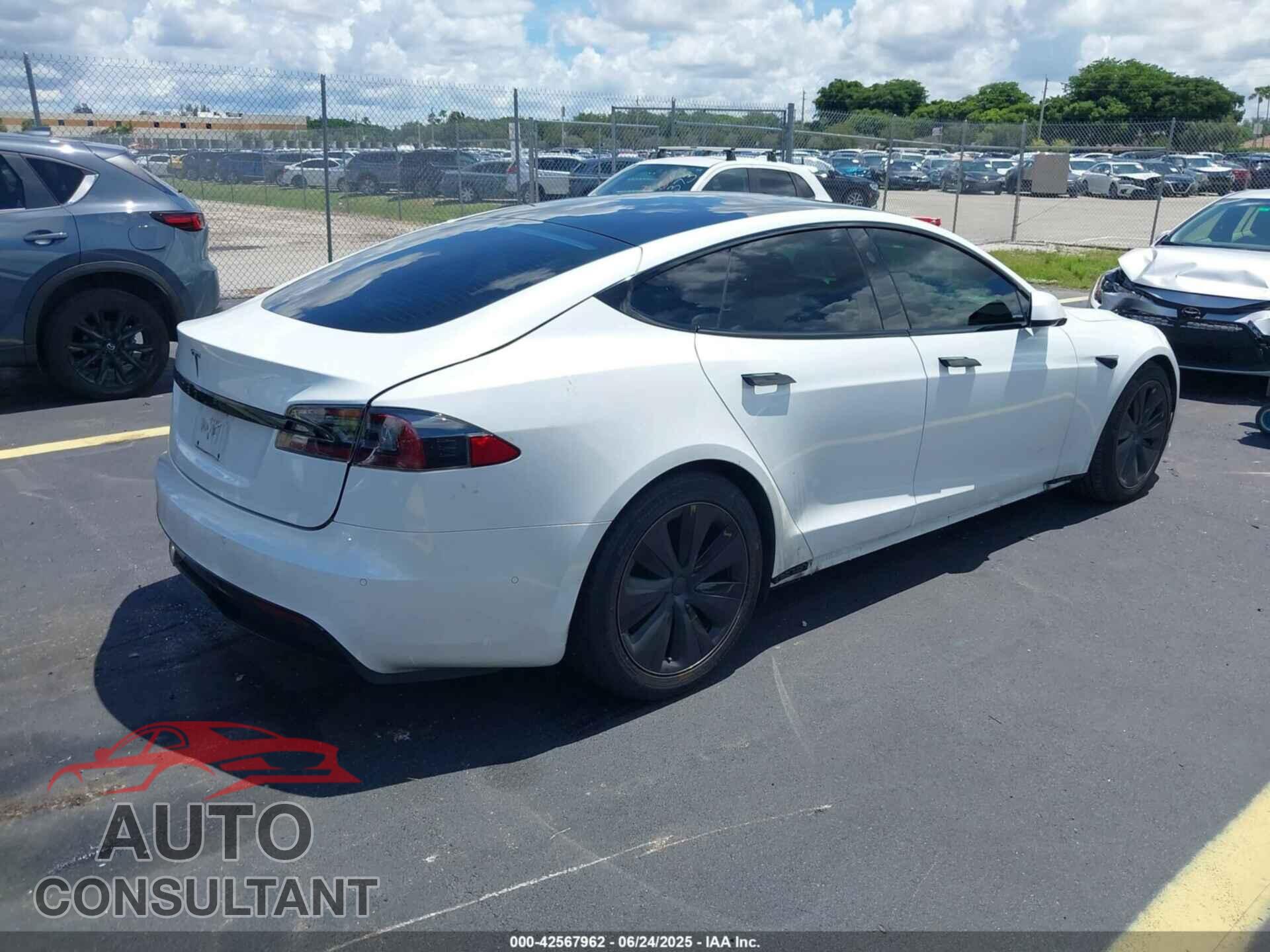 TESLA MODEL S 2021 - 5YJSA1E56MF439159