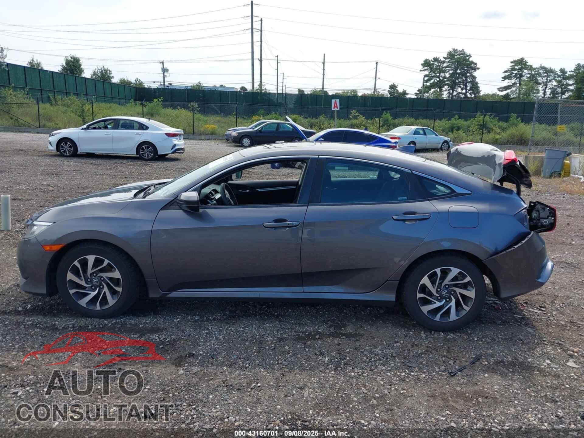 HONDA CIVIC 2017 - 19XFC2F78HE220104