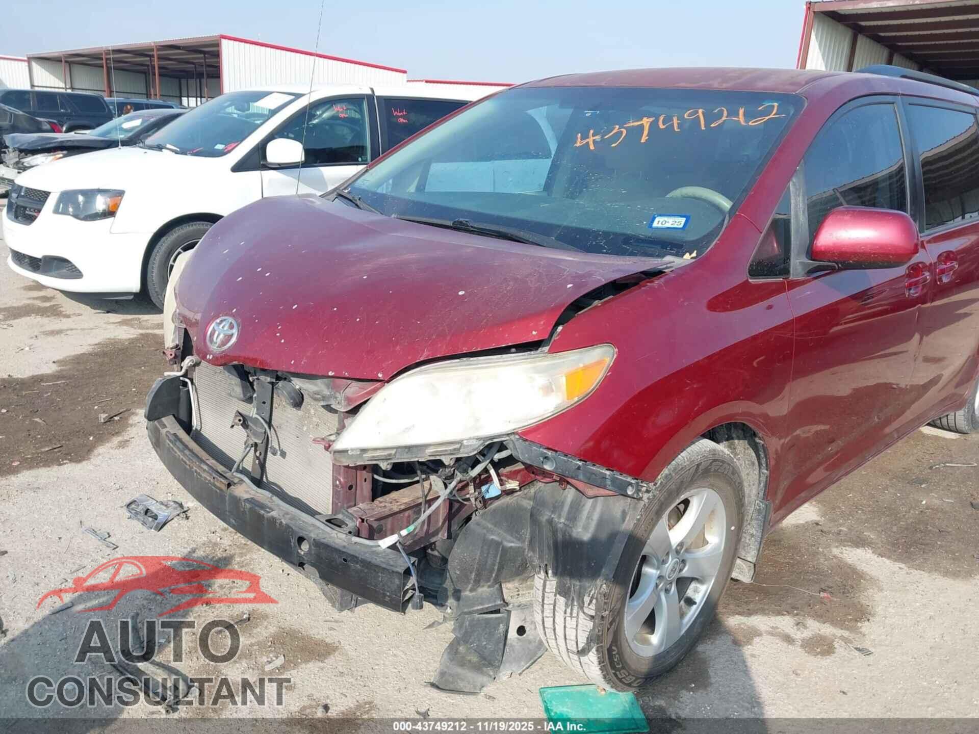 TOYOTA SIENNA 2012 - 5TDKK3DC5CS223659
