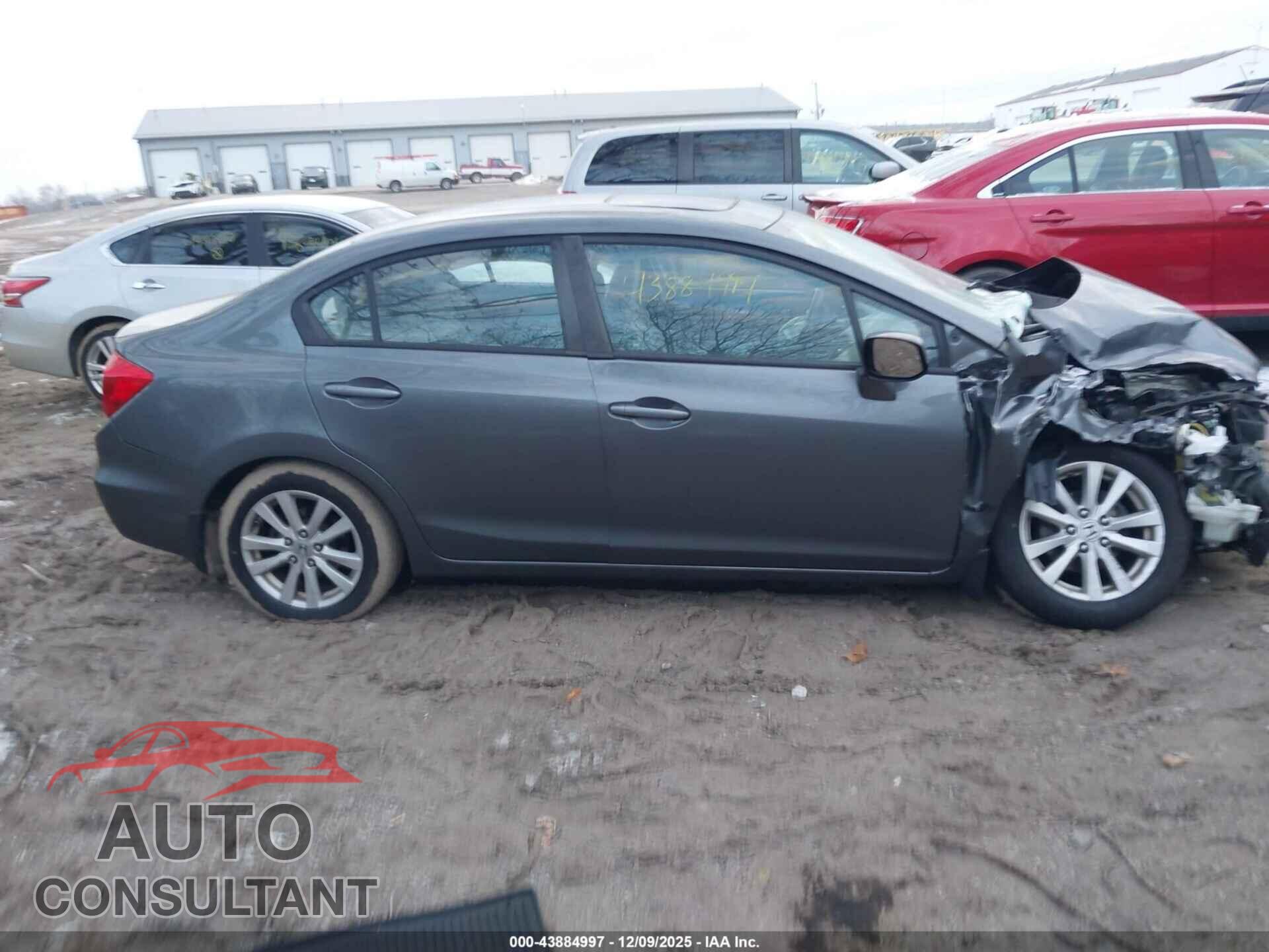 HONDA CIVIC 2012 - 19XFB2F80CE088024