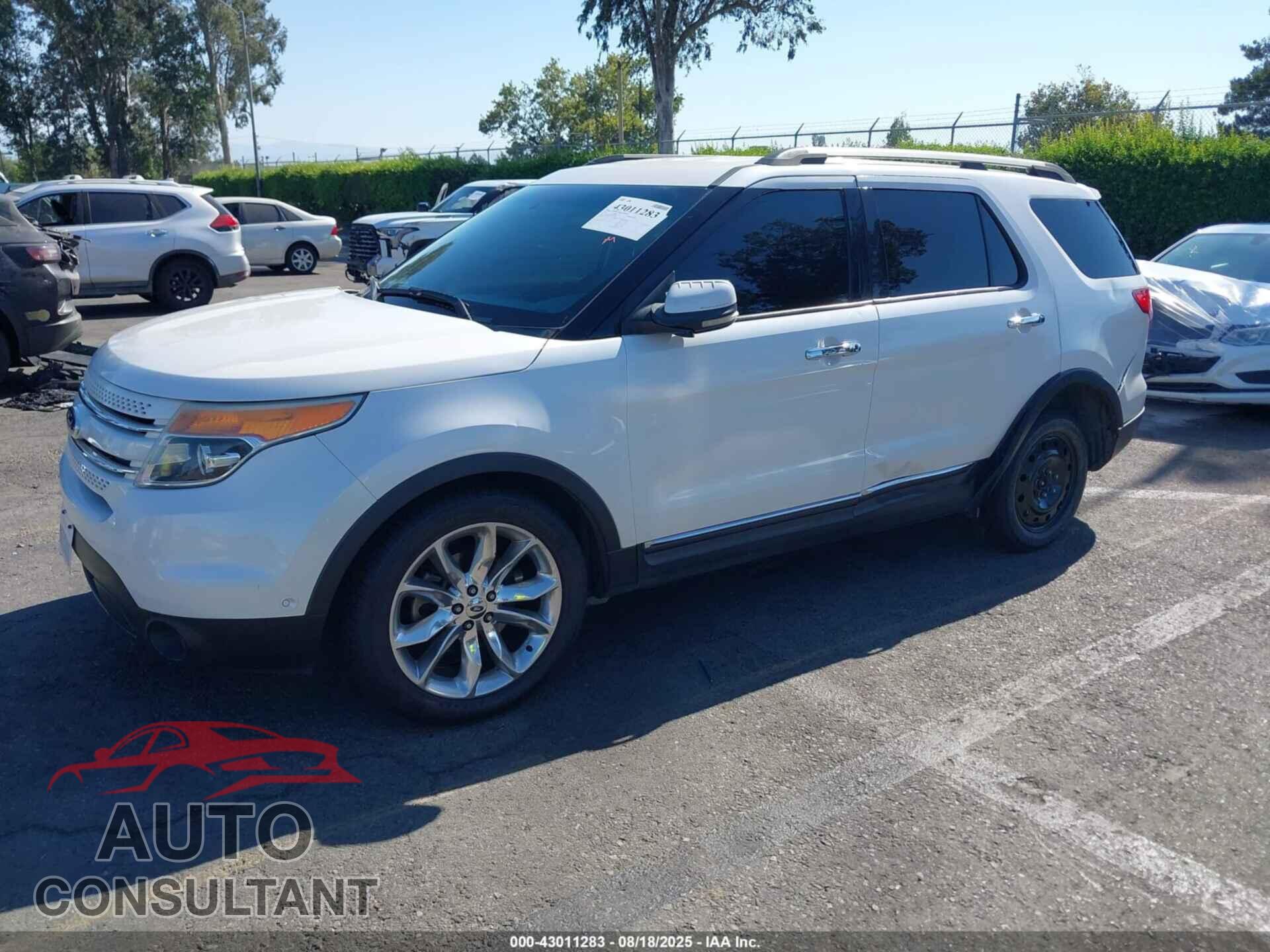 FORD EXPLORER 2011 - 1FMHK7F81BGA18273