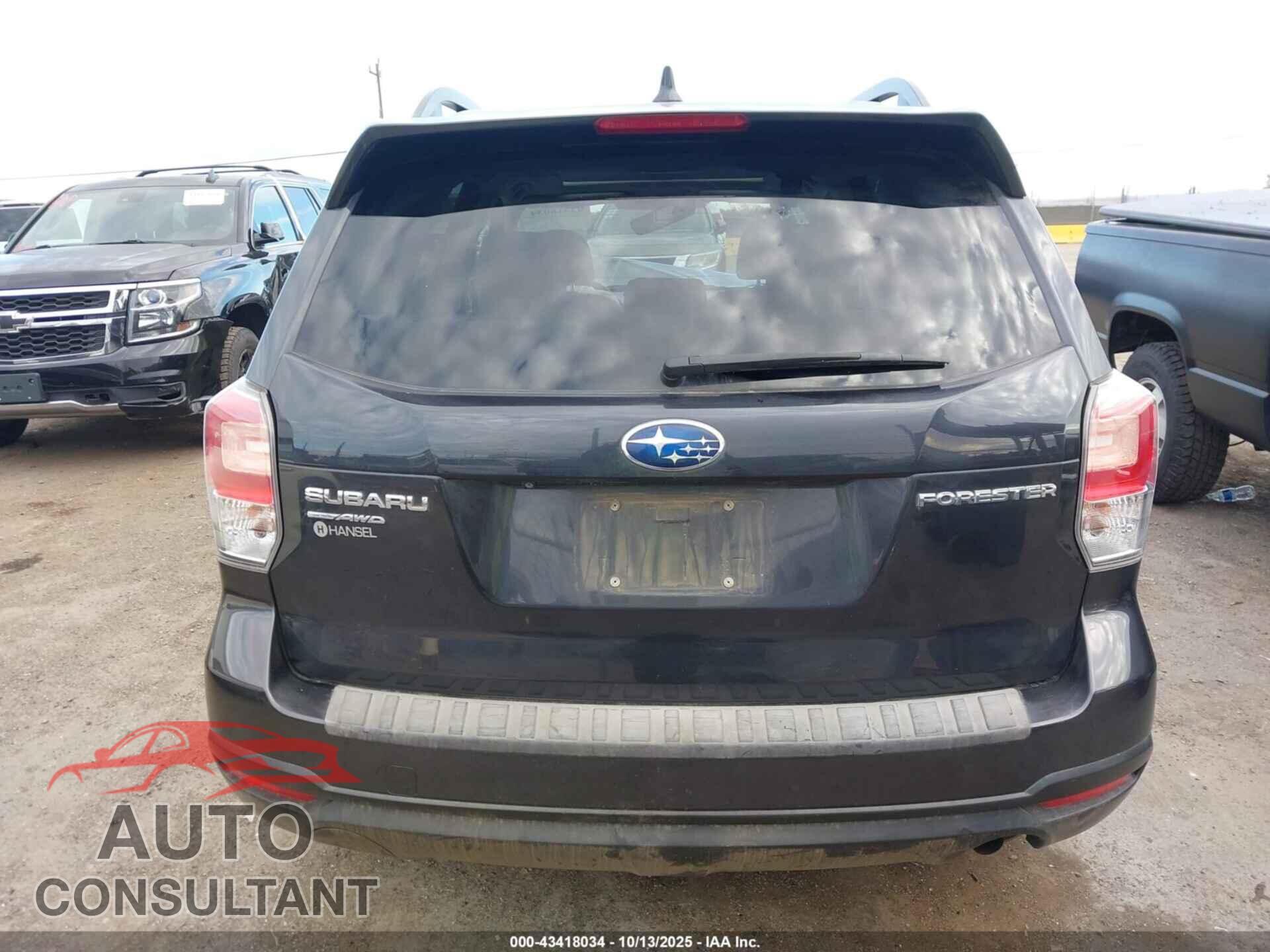 SUBARU FORESTER 2018 - JF2SJAEC0JH435460
