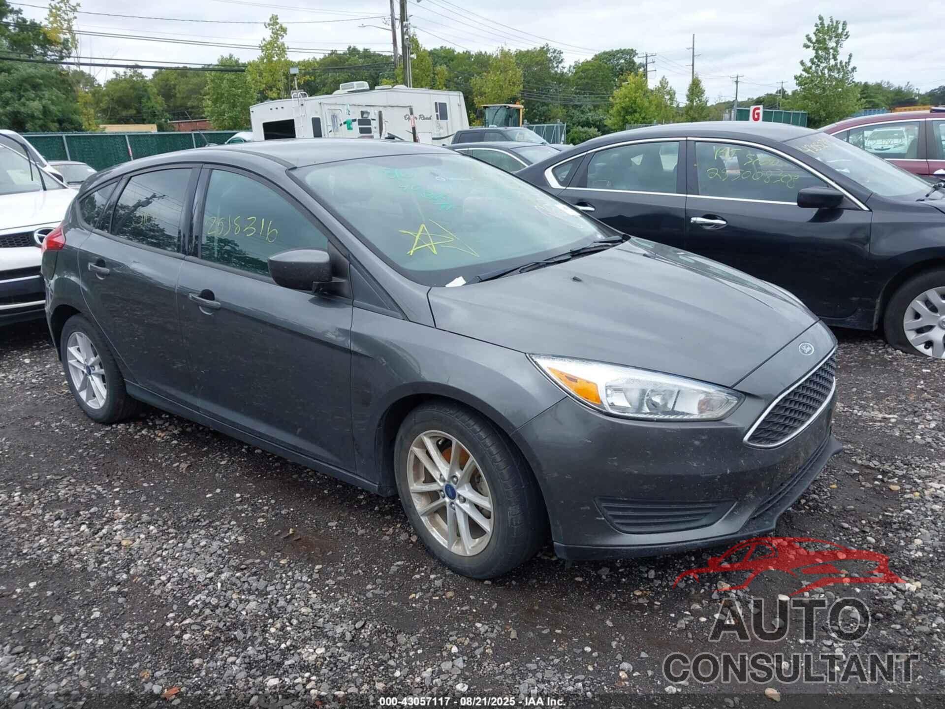 FORD FOCUS 2018 - 1FADP3K20JL330790