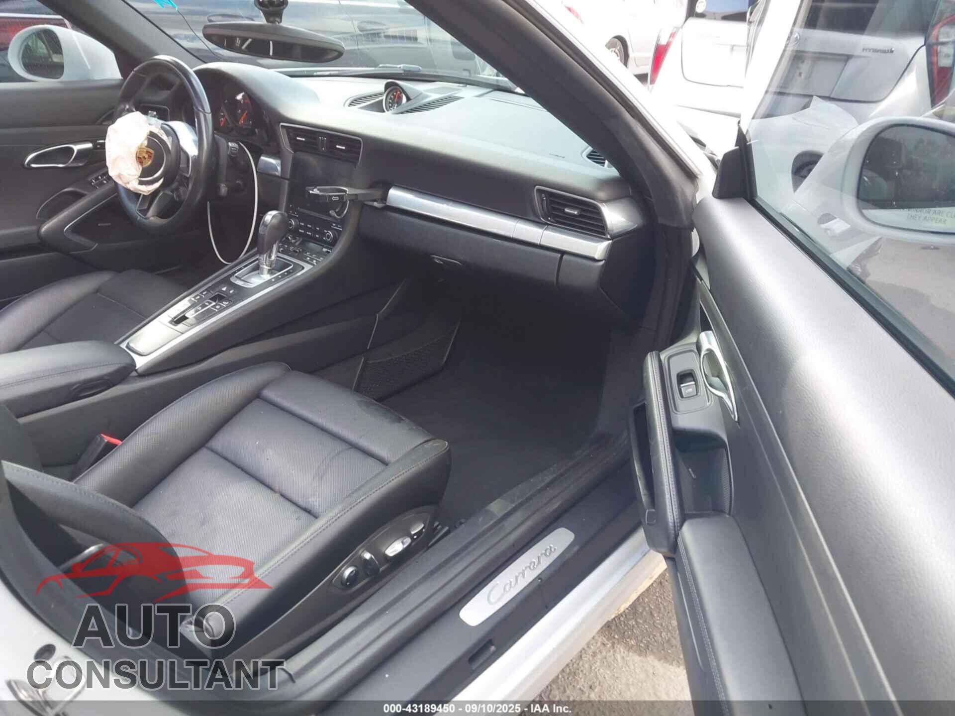 PORSCHE 911 2017 - WP0CA2A93HS141566